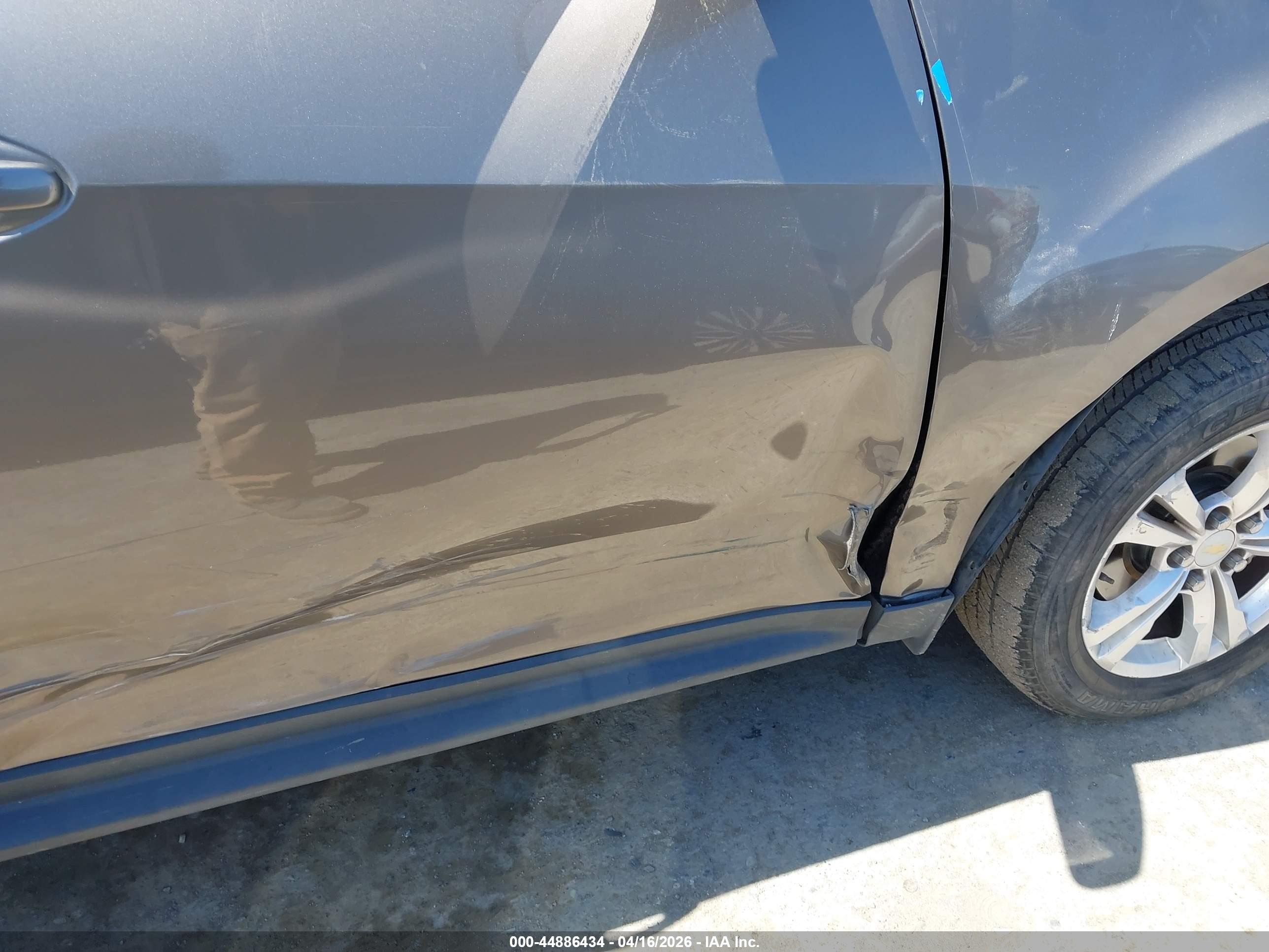 CHEVROLET EQUINOX image 6