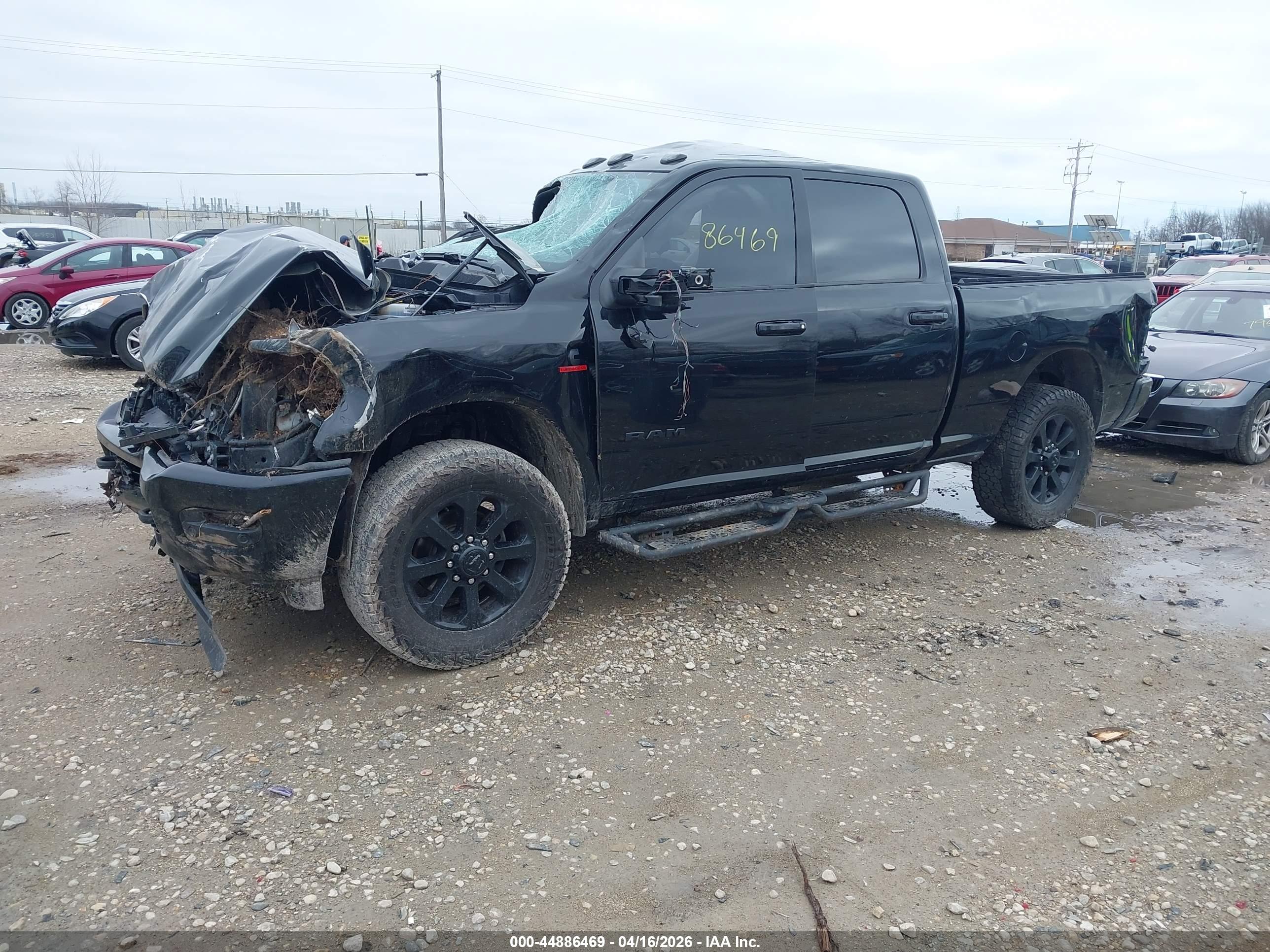 RAM 2500 image 2