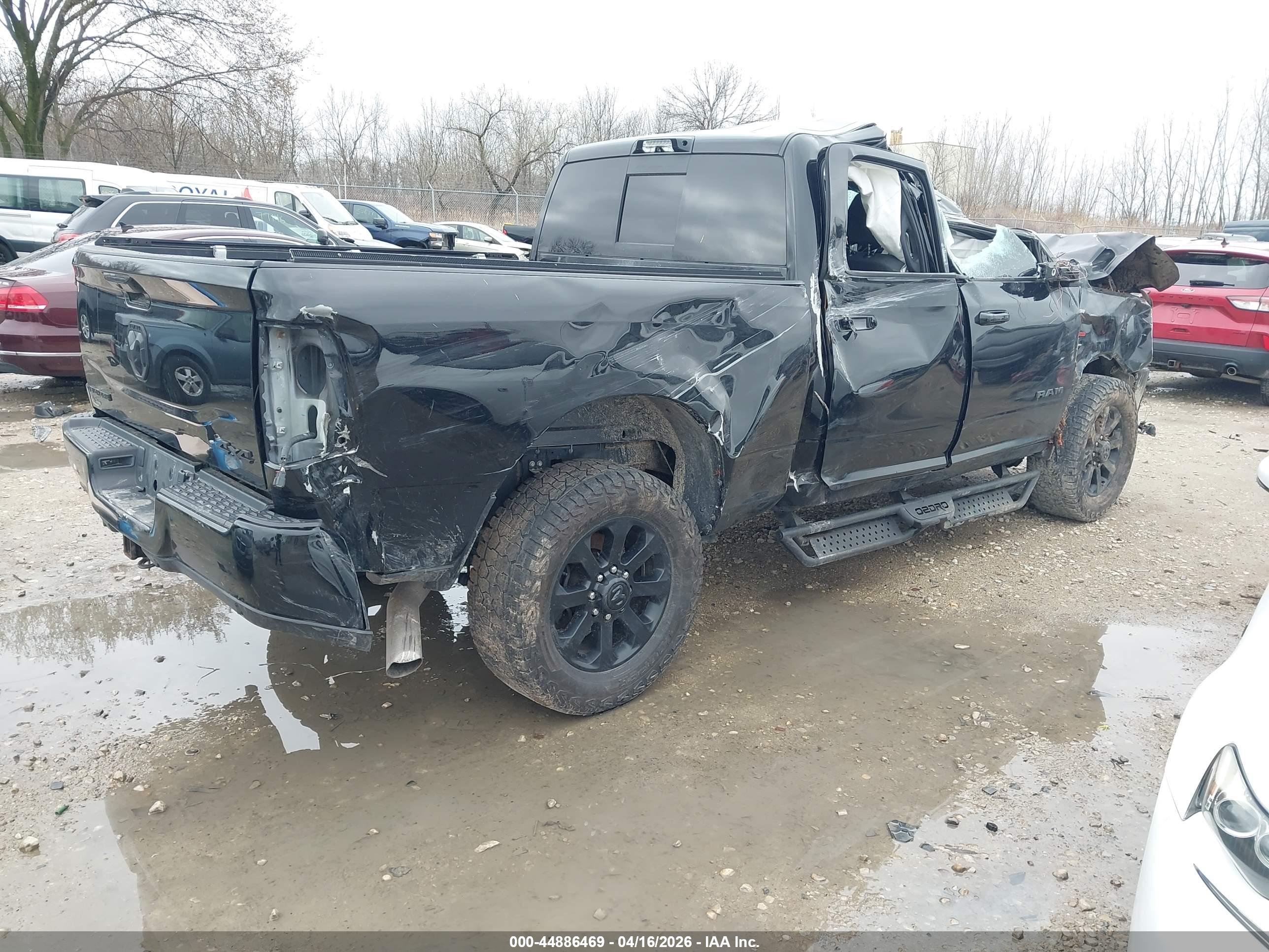RAM 2500 image 4