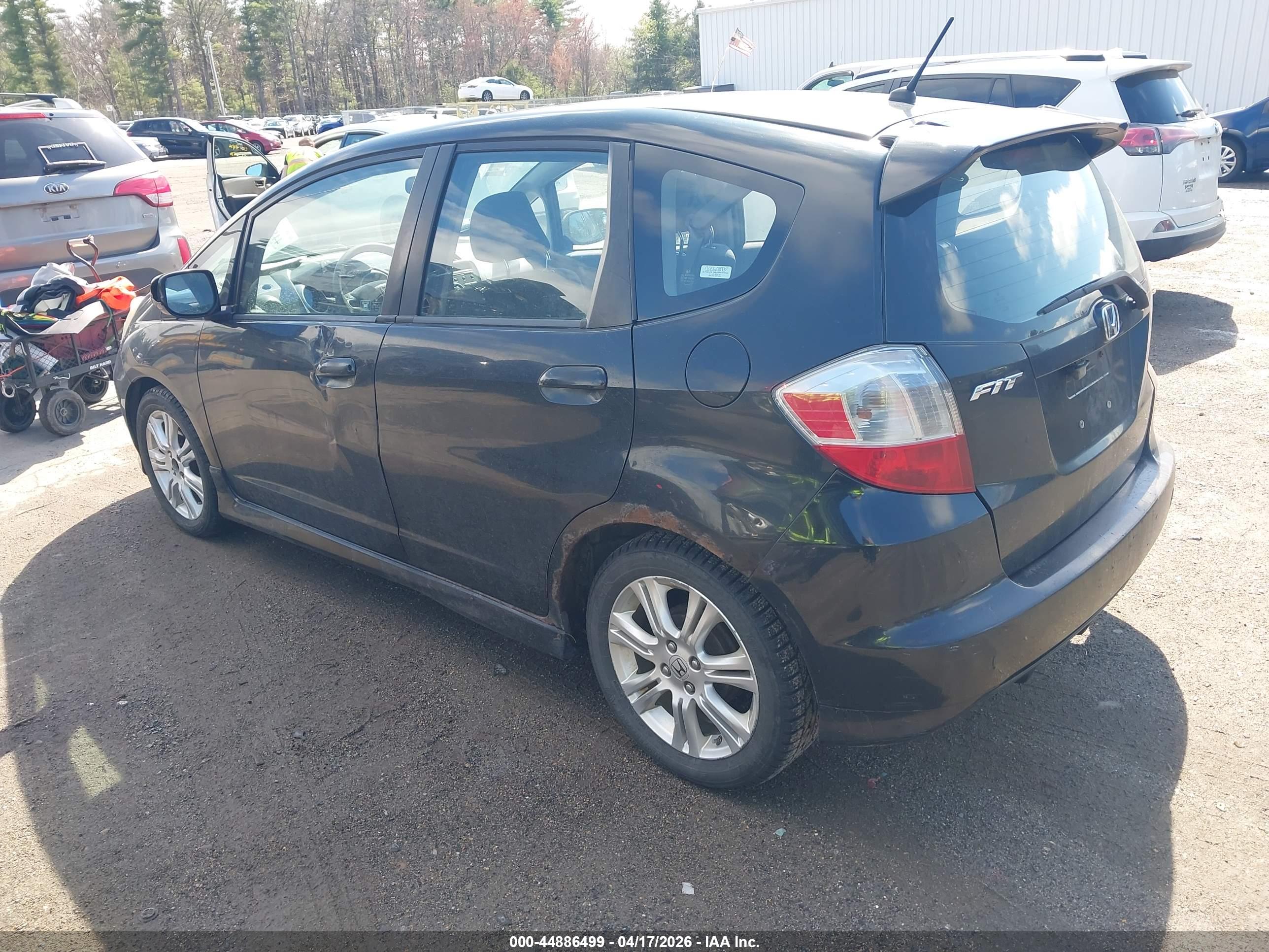 HONDA FIT image 3