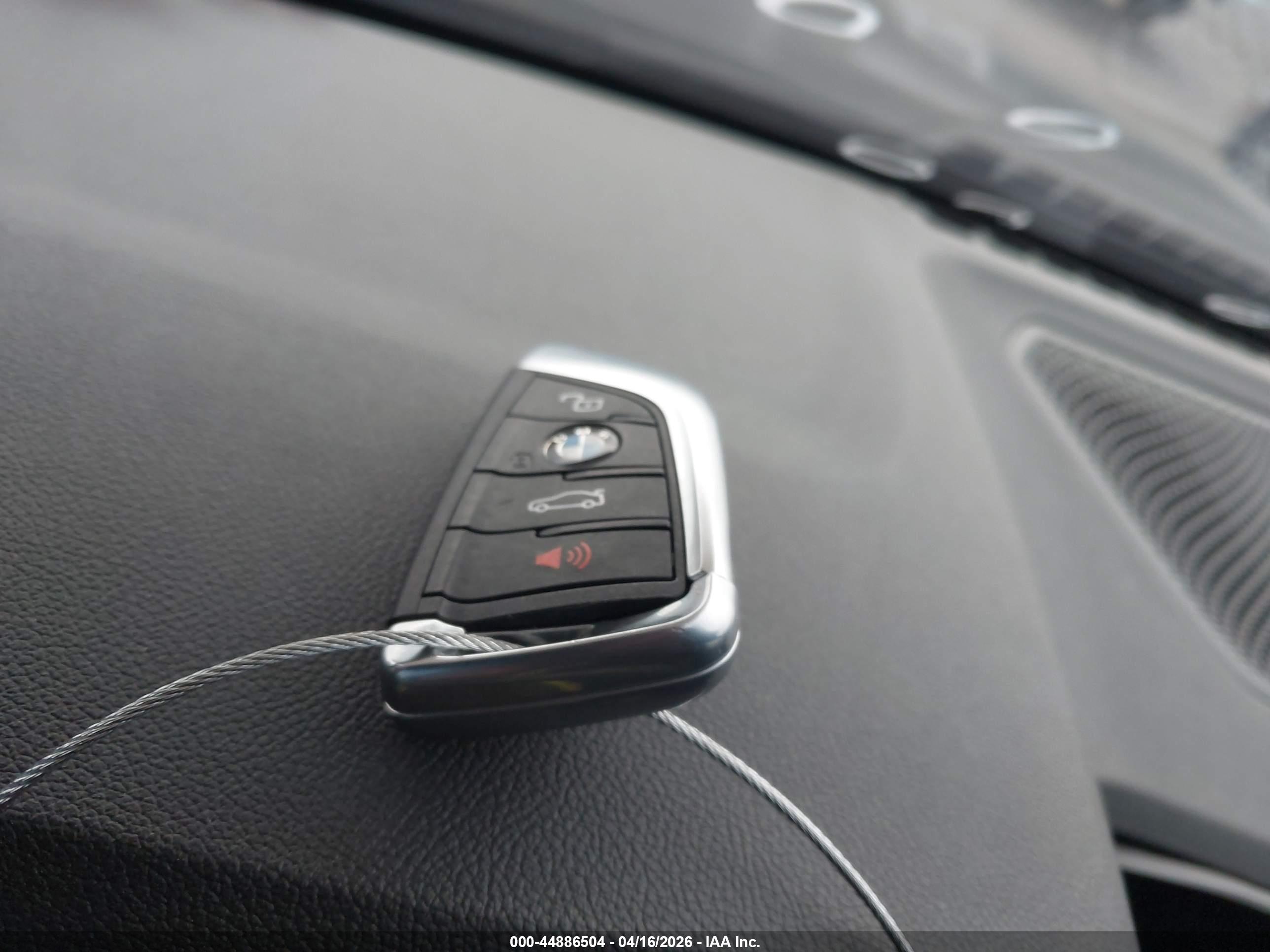 BMW 330I image 11