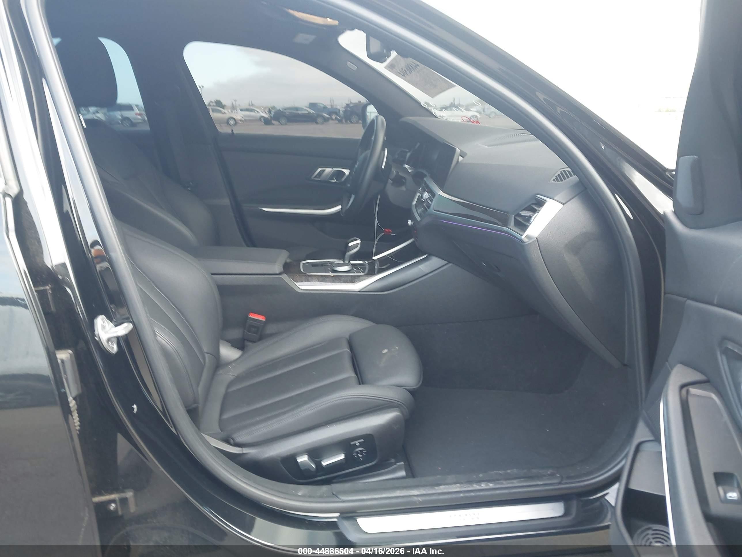 BMW 330I image 5