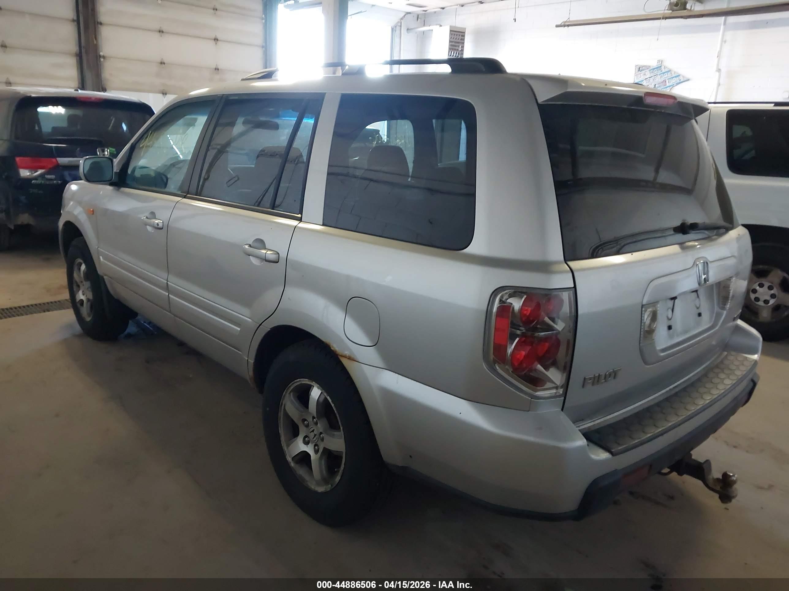 HONDA PILOT image 3
