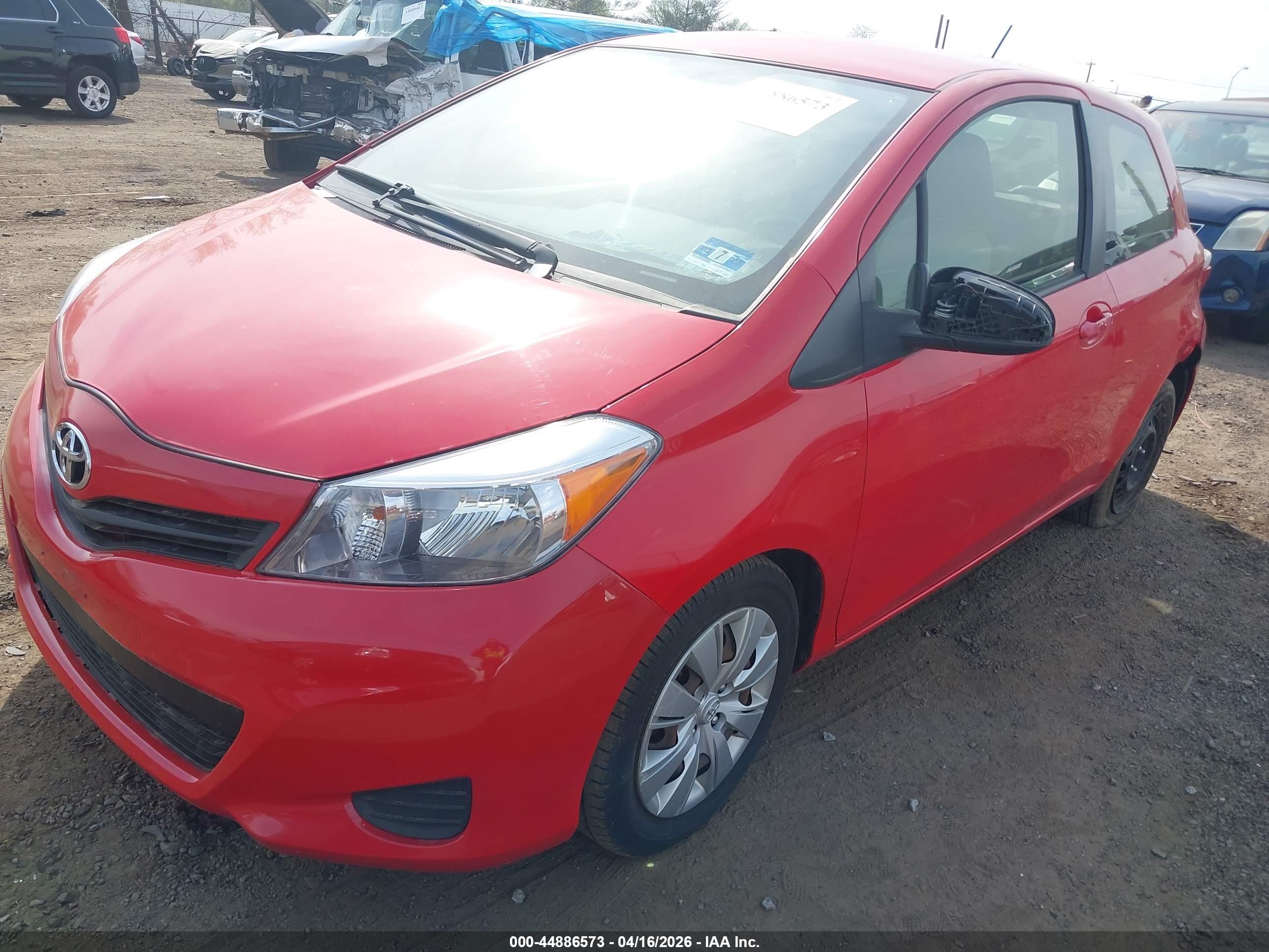 TOYOTA YARIS image 6