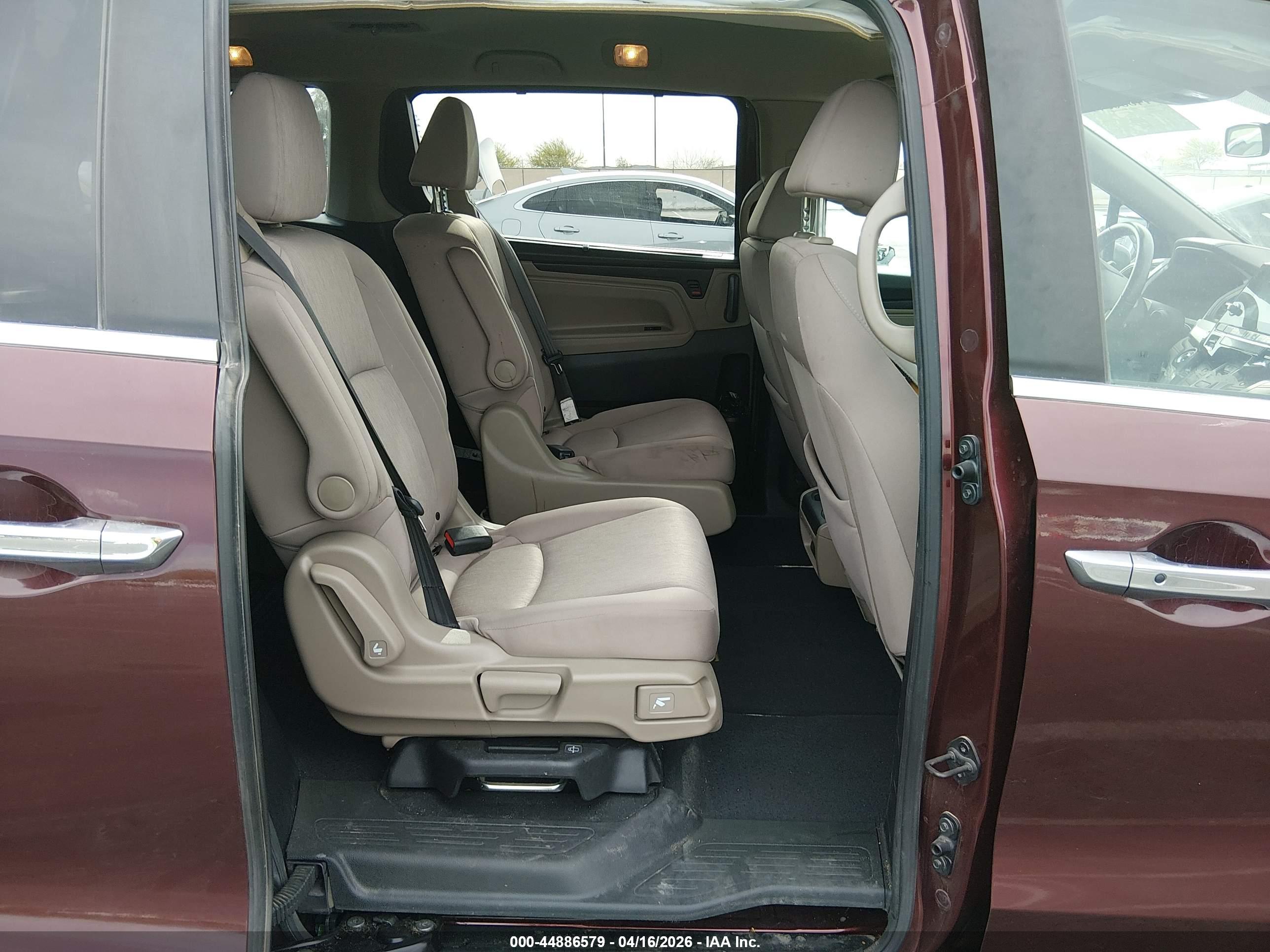 HONDA ODYSSEY image 8