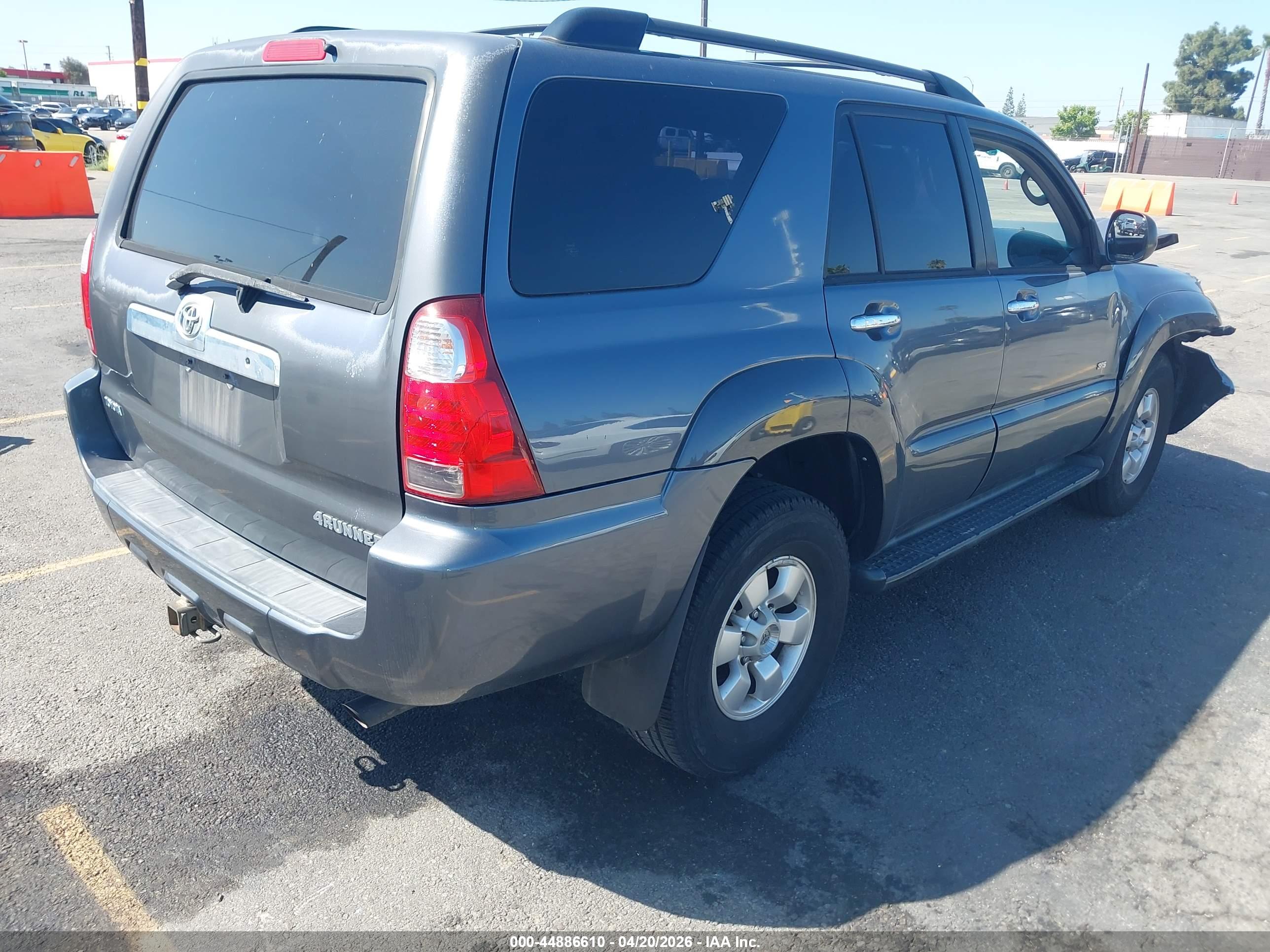 TOYOTA 4RUNNER image 4