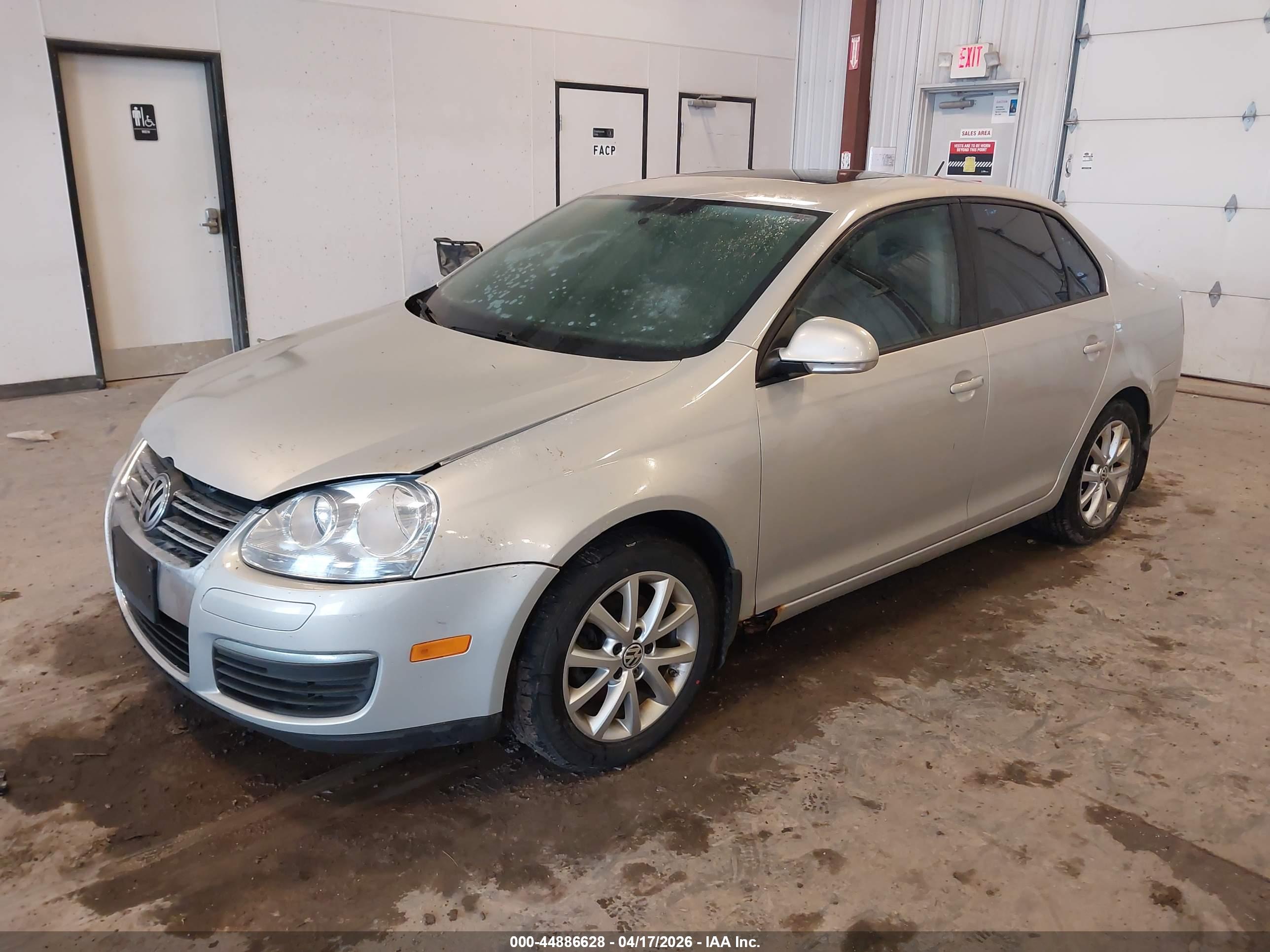 VOLKSWAGEN JETTA image 2