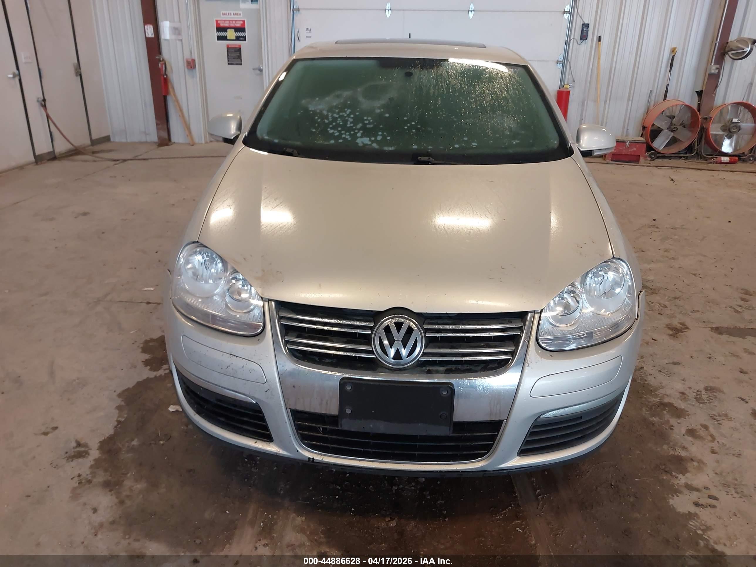 VOLKSWAGEN JETTA image 6