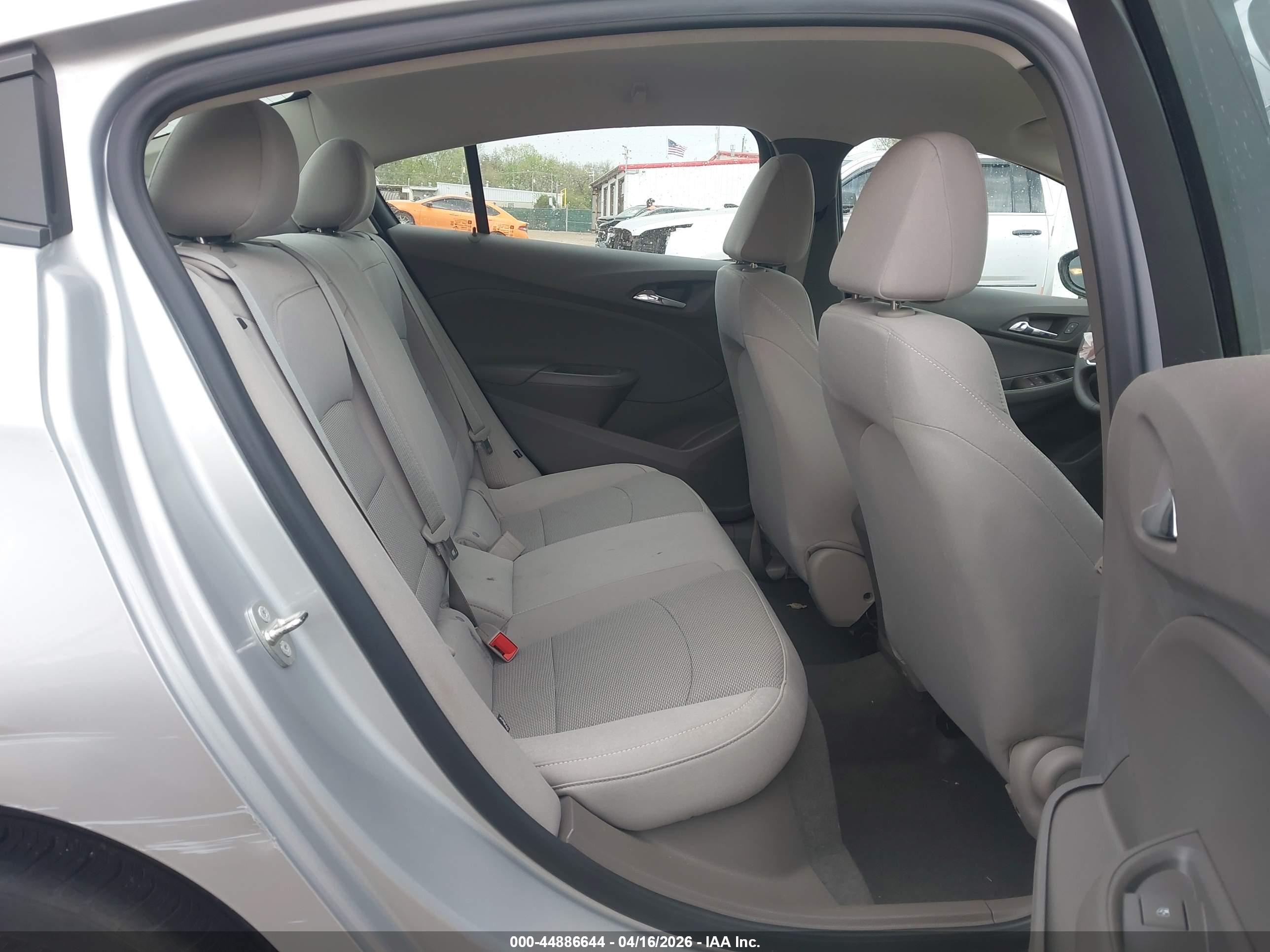 CHEVROLET CRUZE image 8