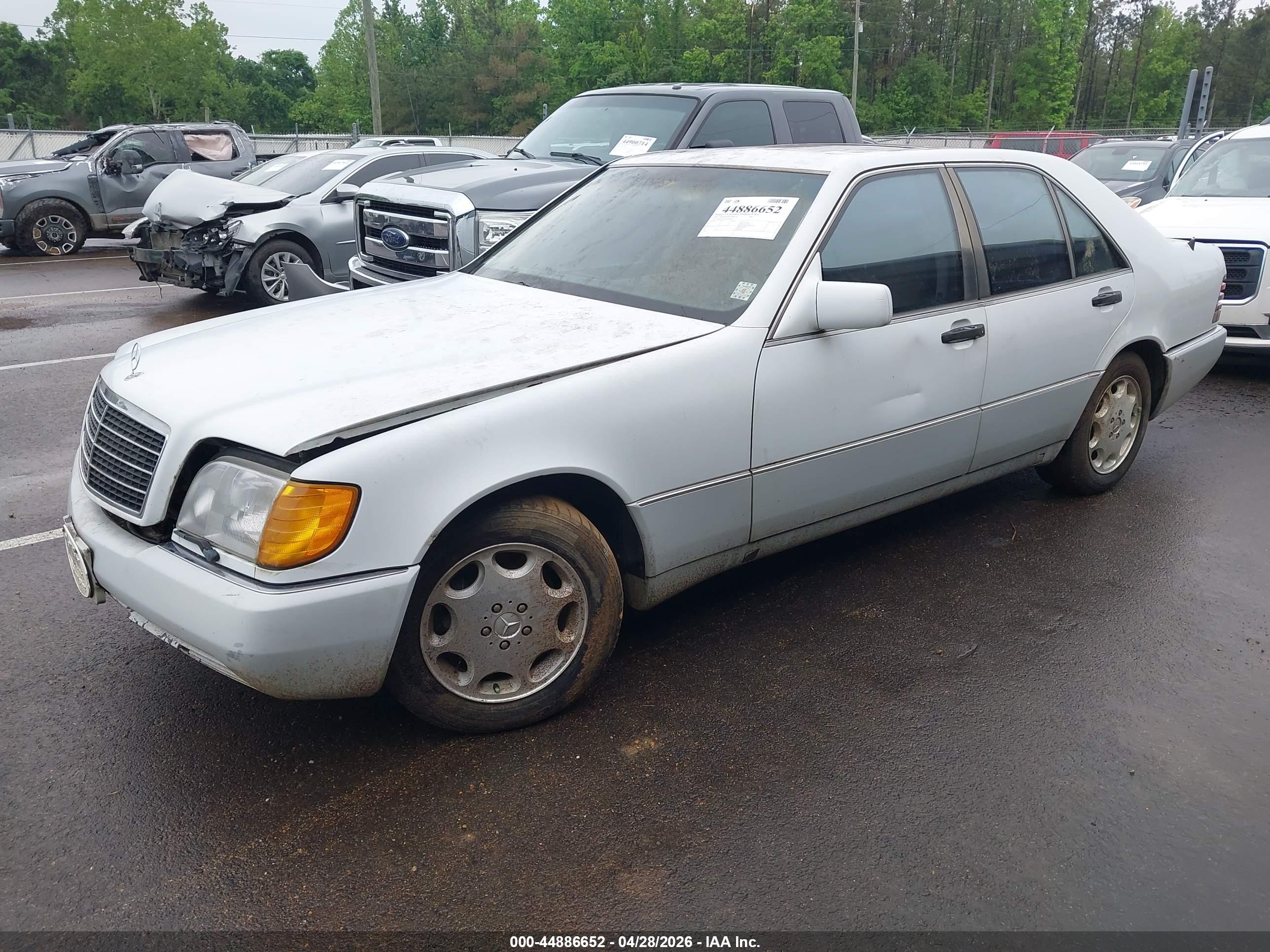 MERCEDES-BENZ 300 image 2
