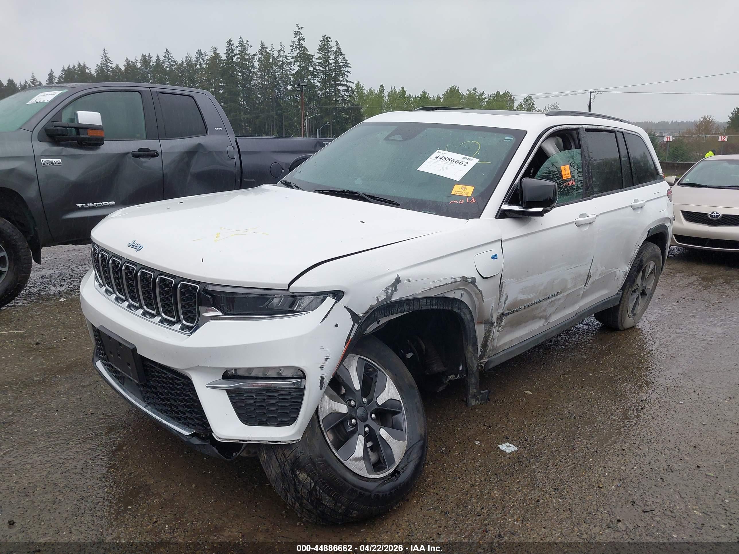 JEEP GRAND image 2