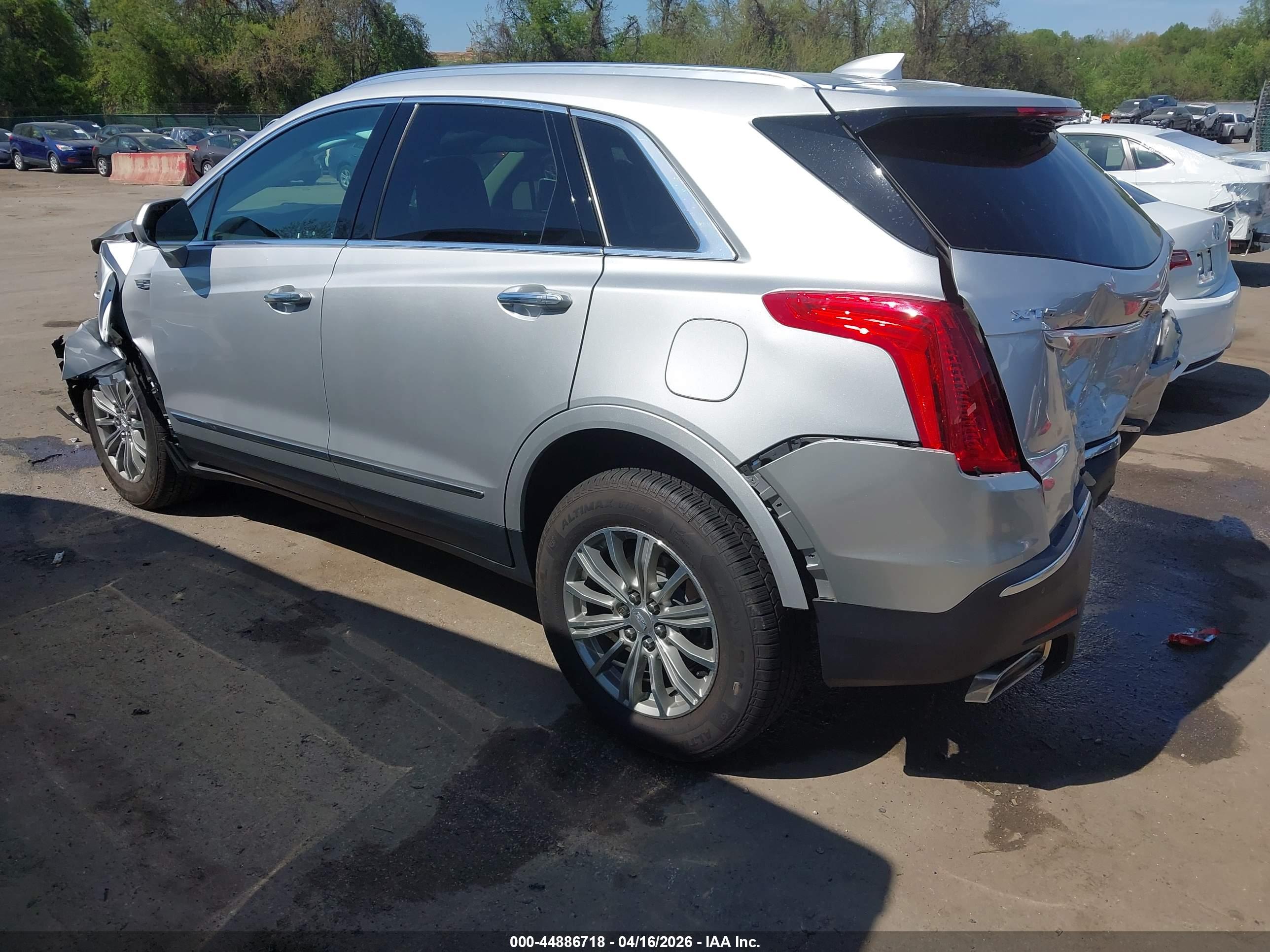 CADILLAC XT5 image 3