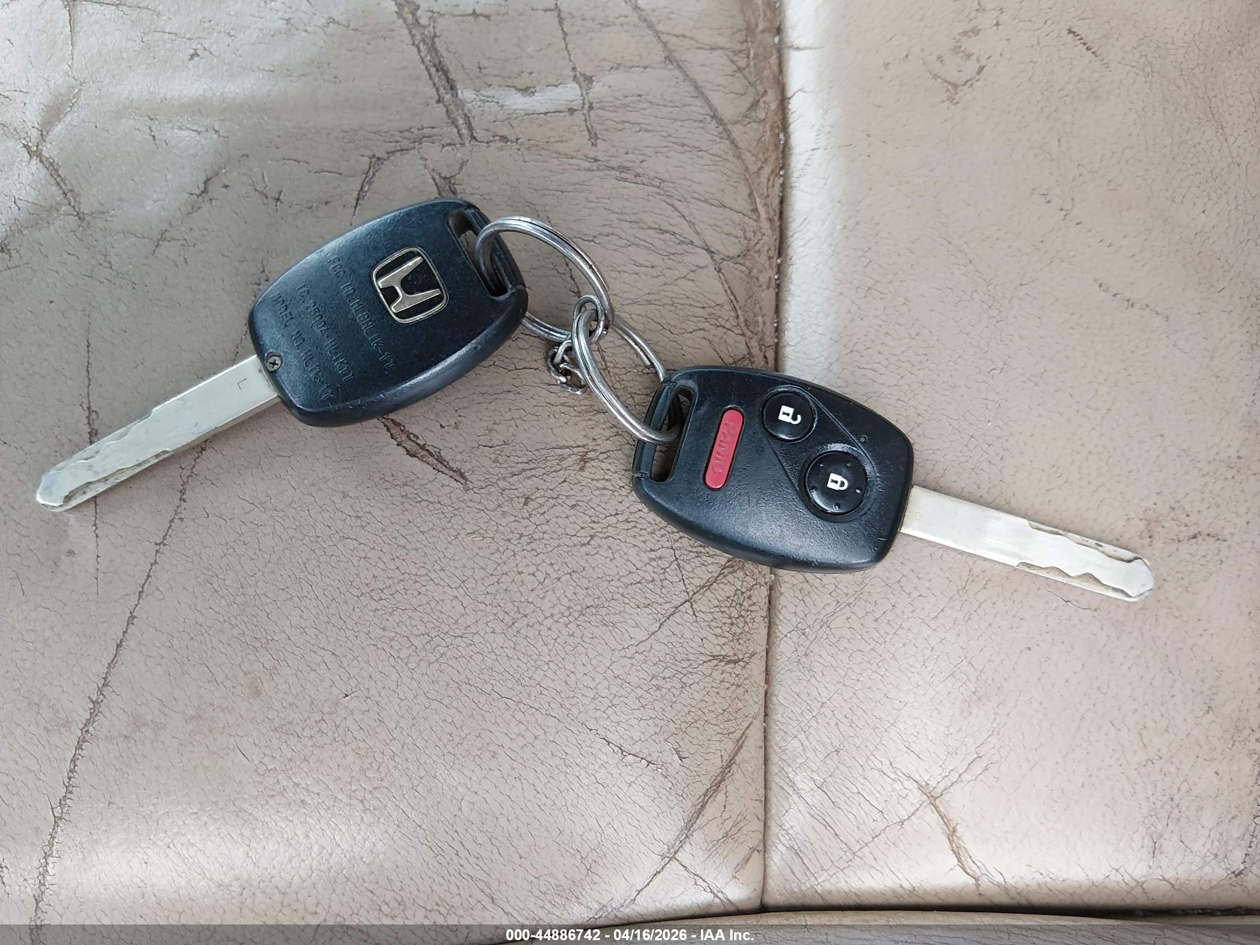 HONDA CR-V image 11