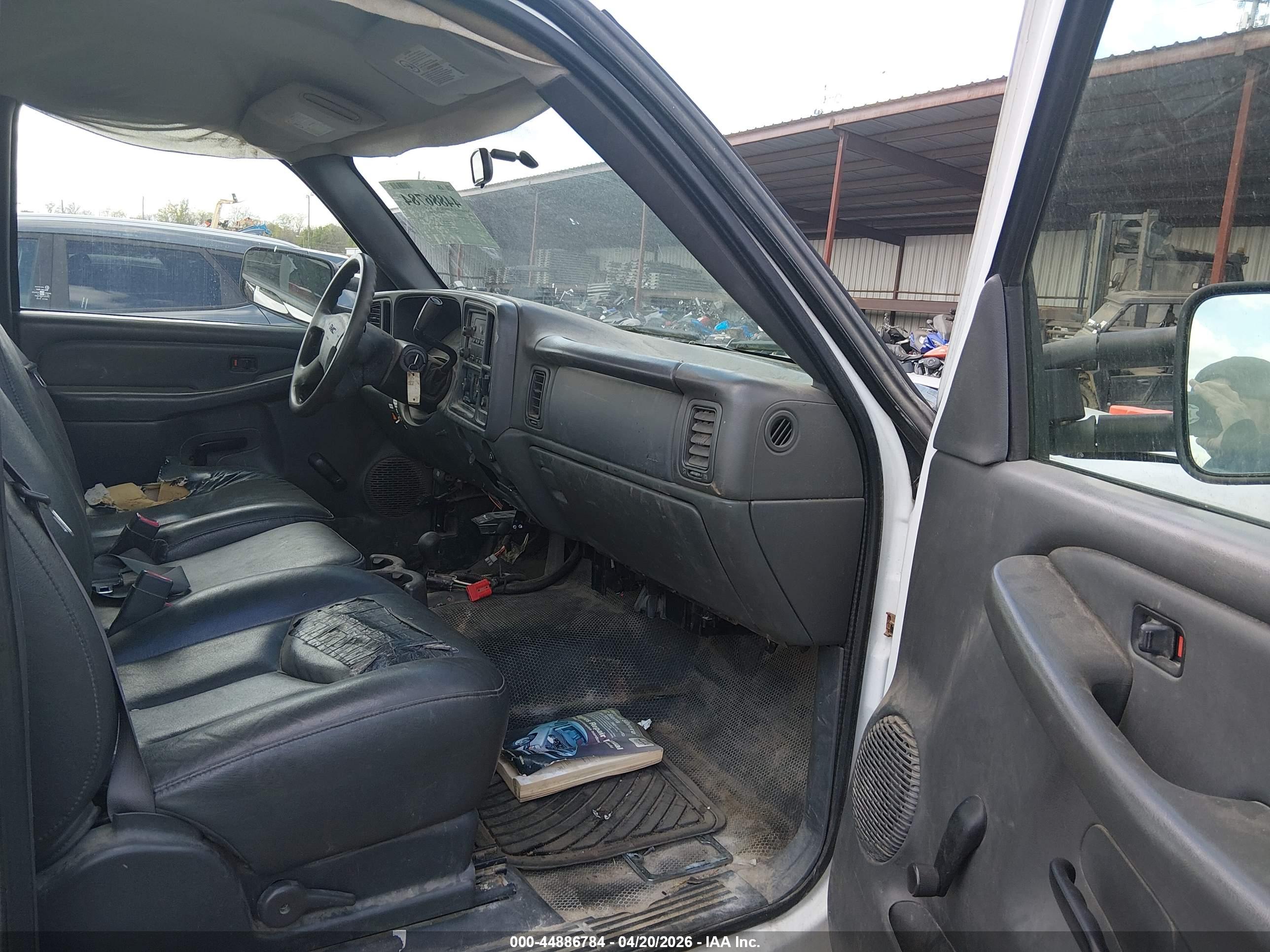 GMC SIERRA image 5