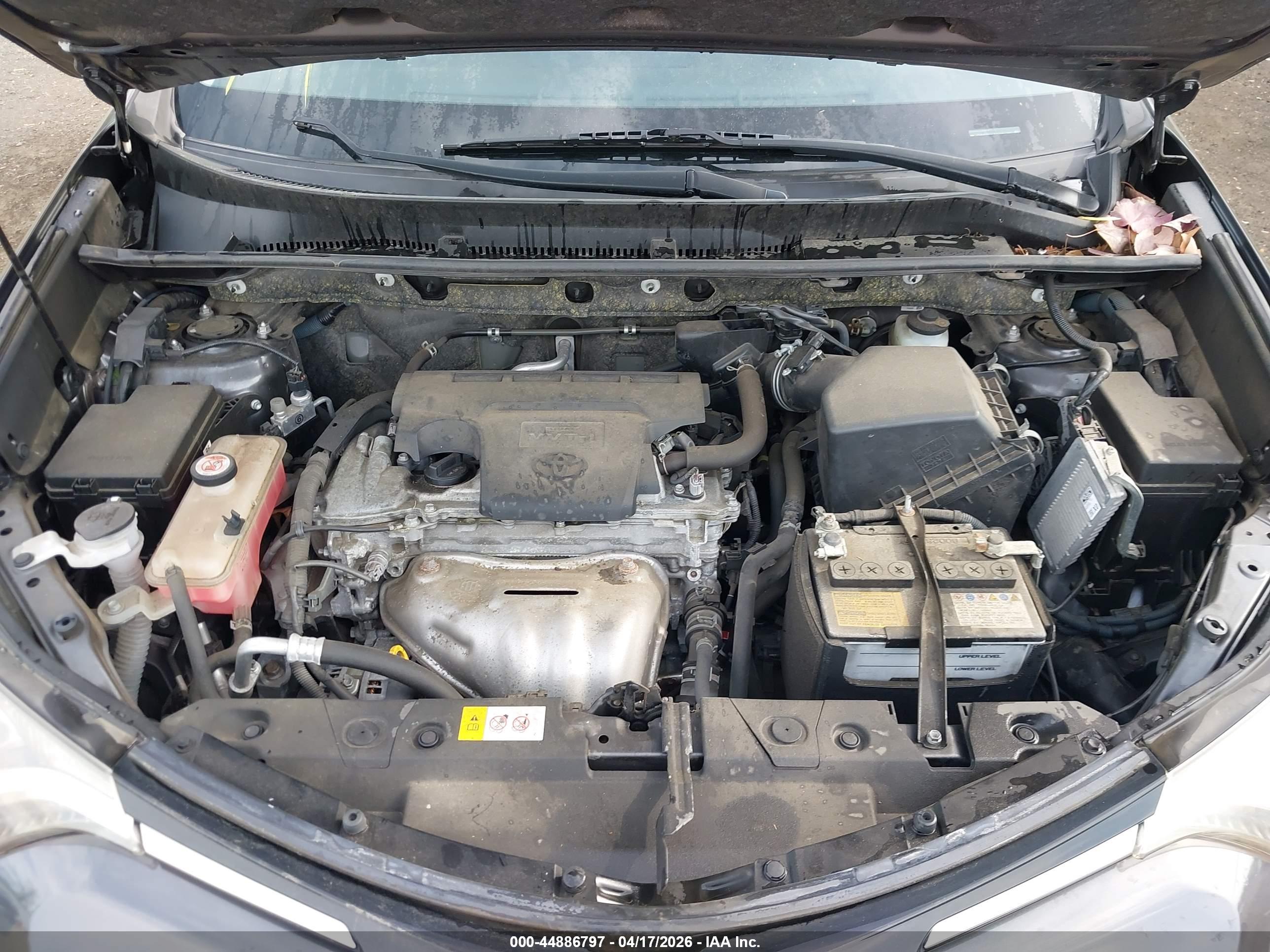 TOYOTA RAV4 image 10