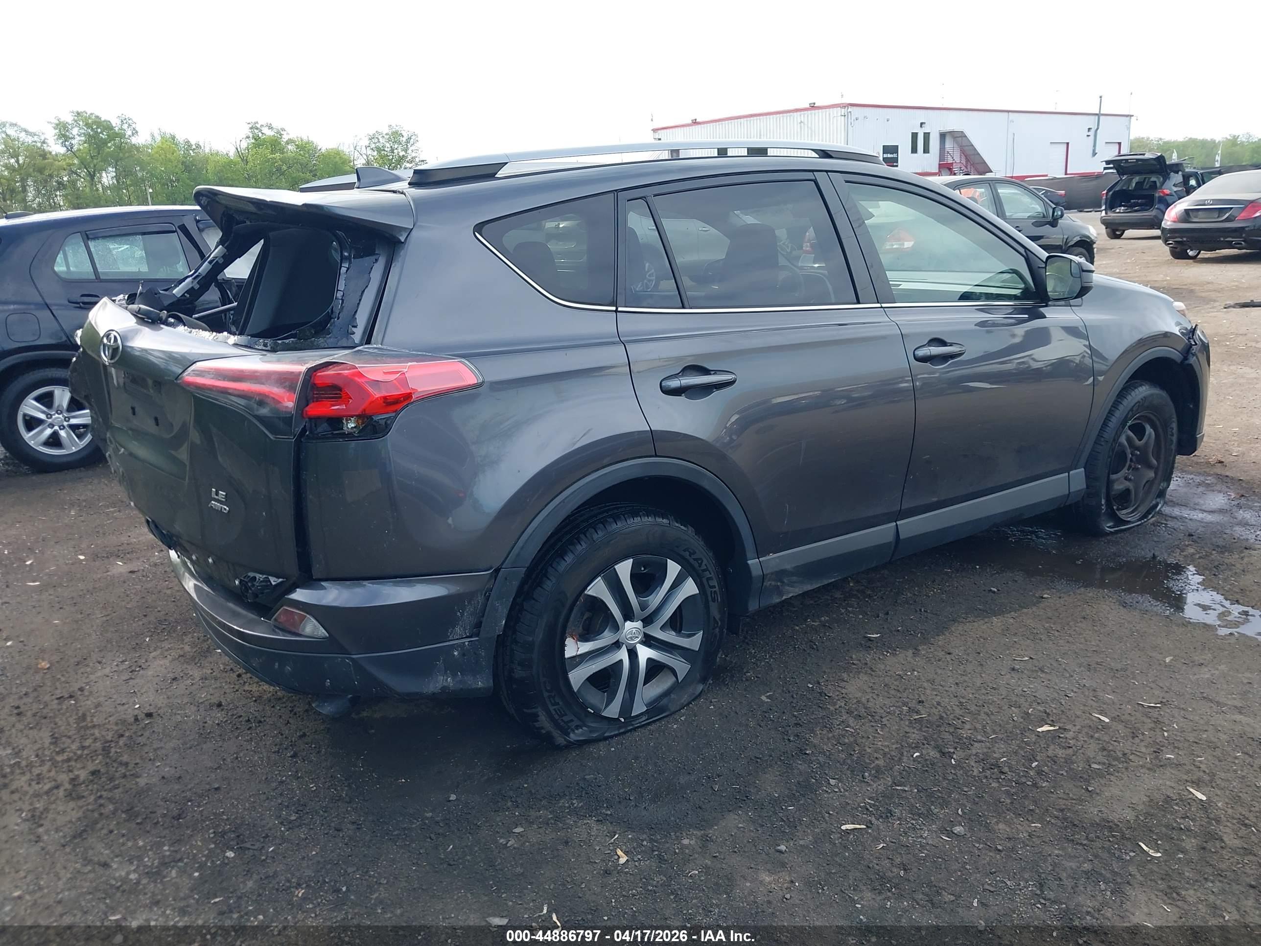 TOYOTA RAV4 image 4