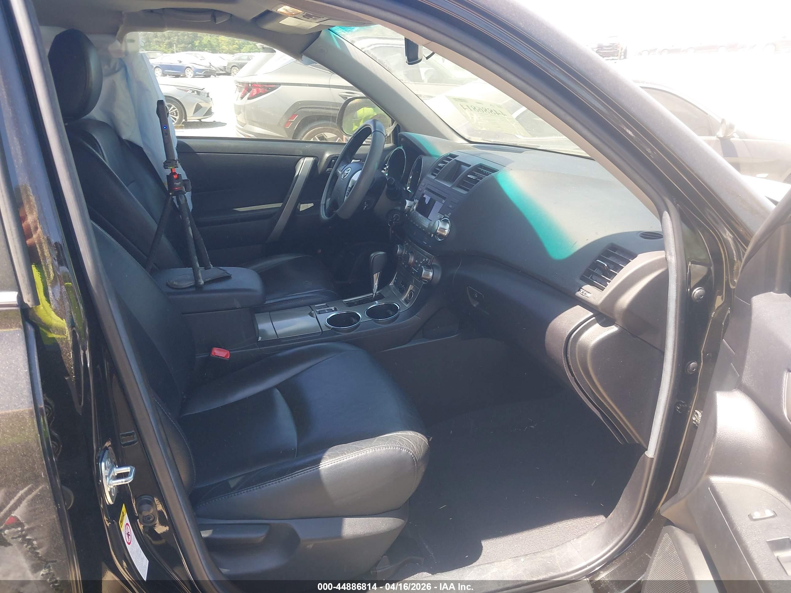 TOYOTA HIGHLANDER image 5