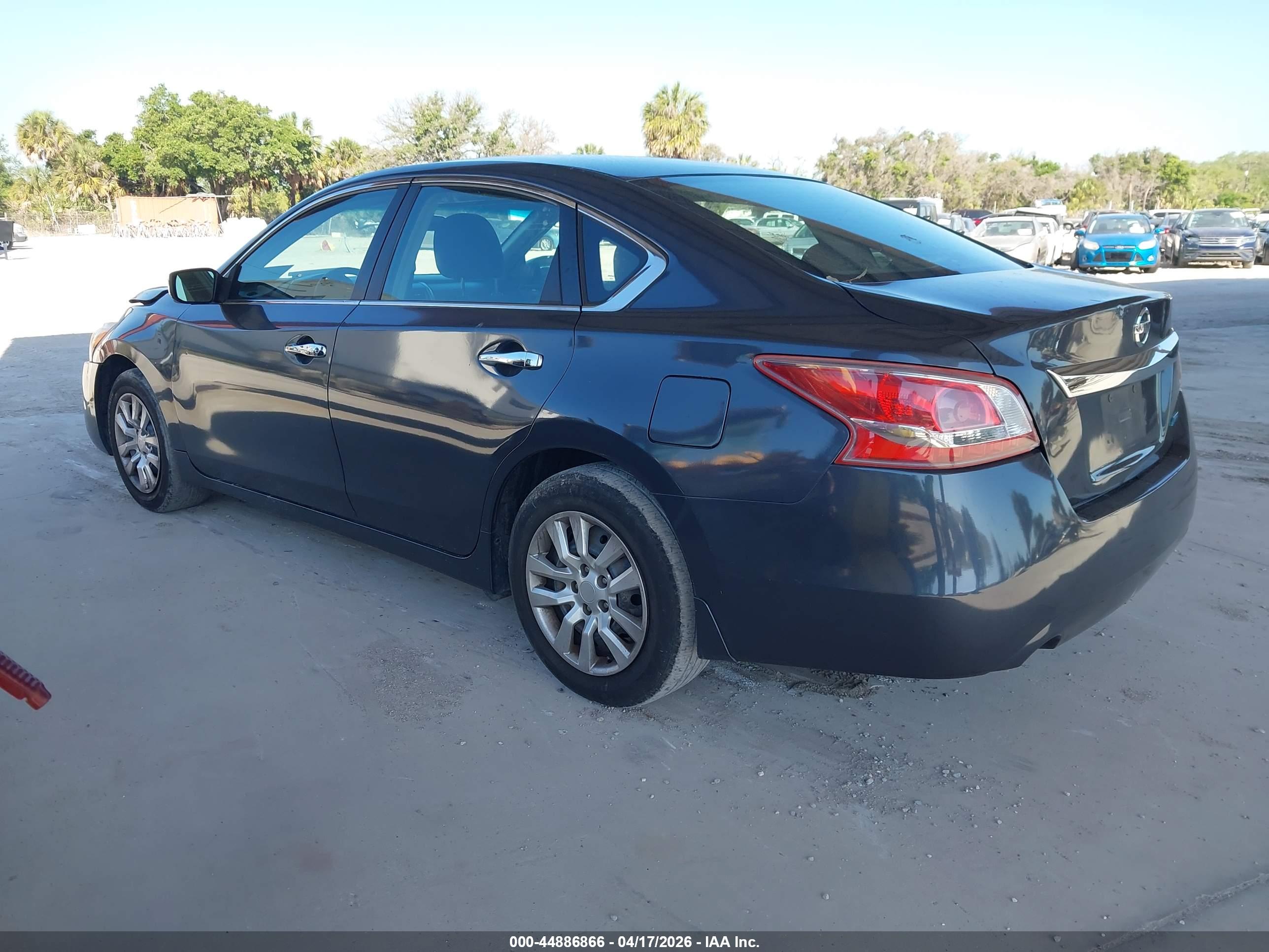 NISSAN ALTIMA image 3