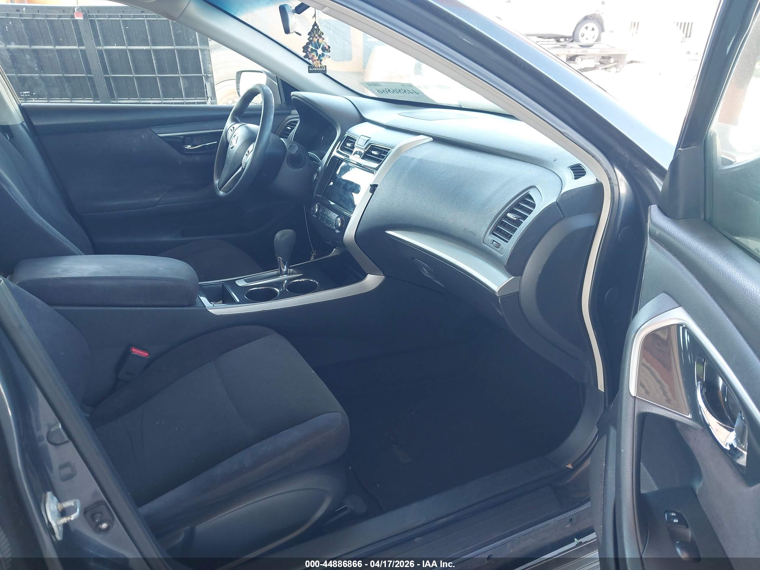 NISSAN ALTIMA image 5