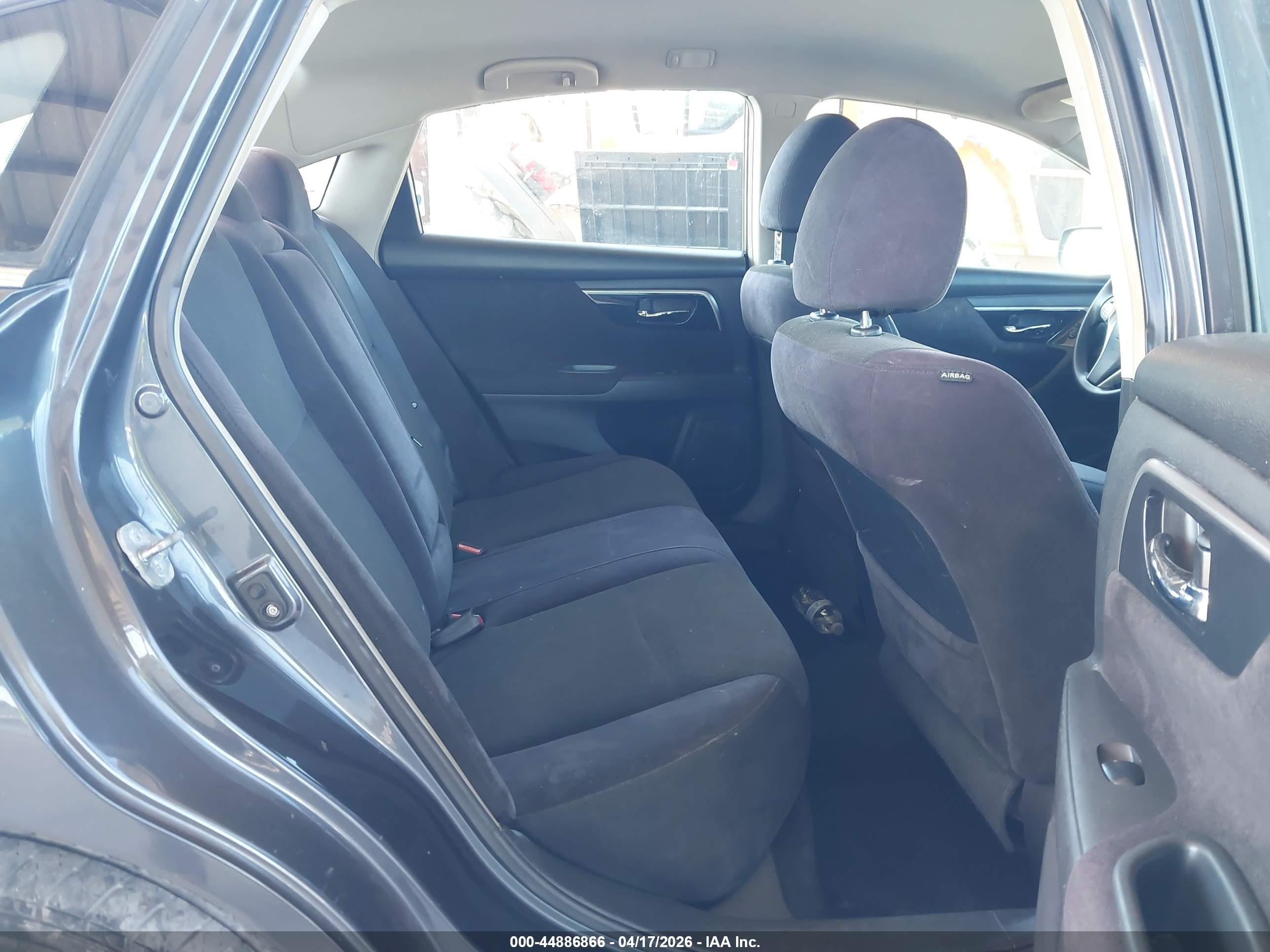 NISSAN ALTIMA image 8
