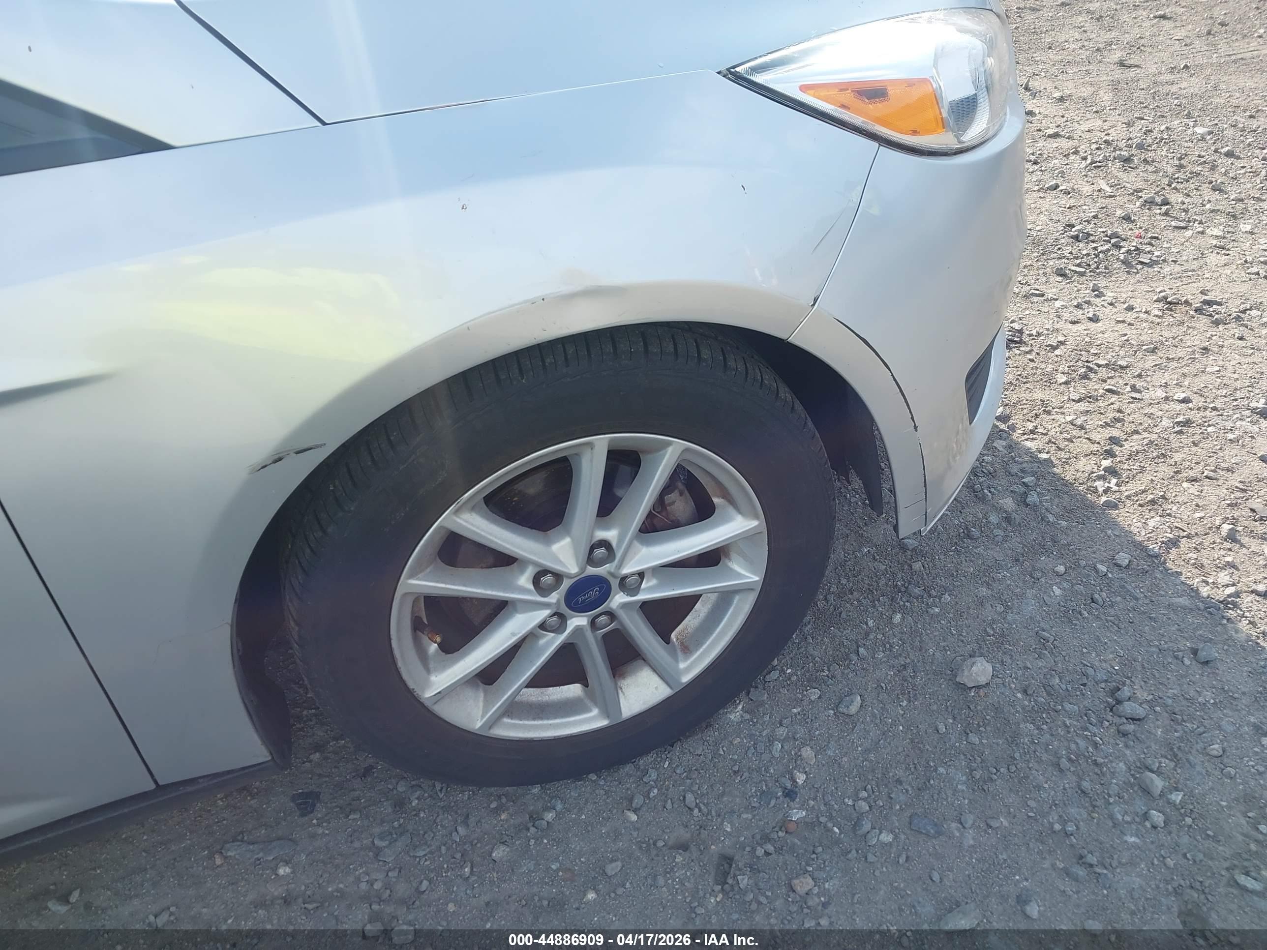 FORD FOCUS image 6