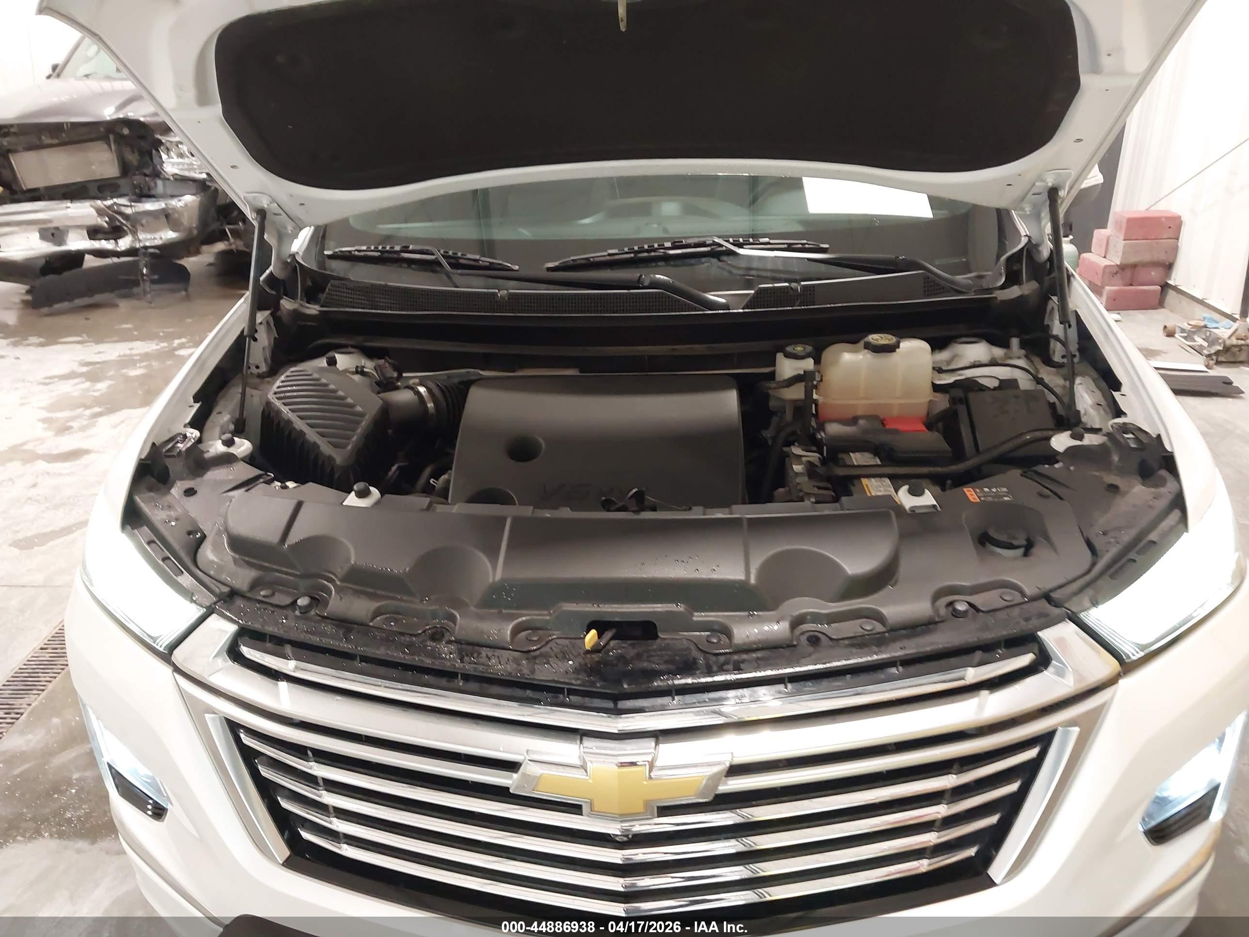 CHEVROLET TRAVERSE image 10