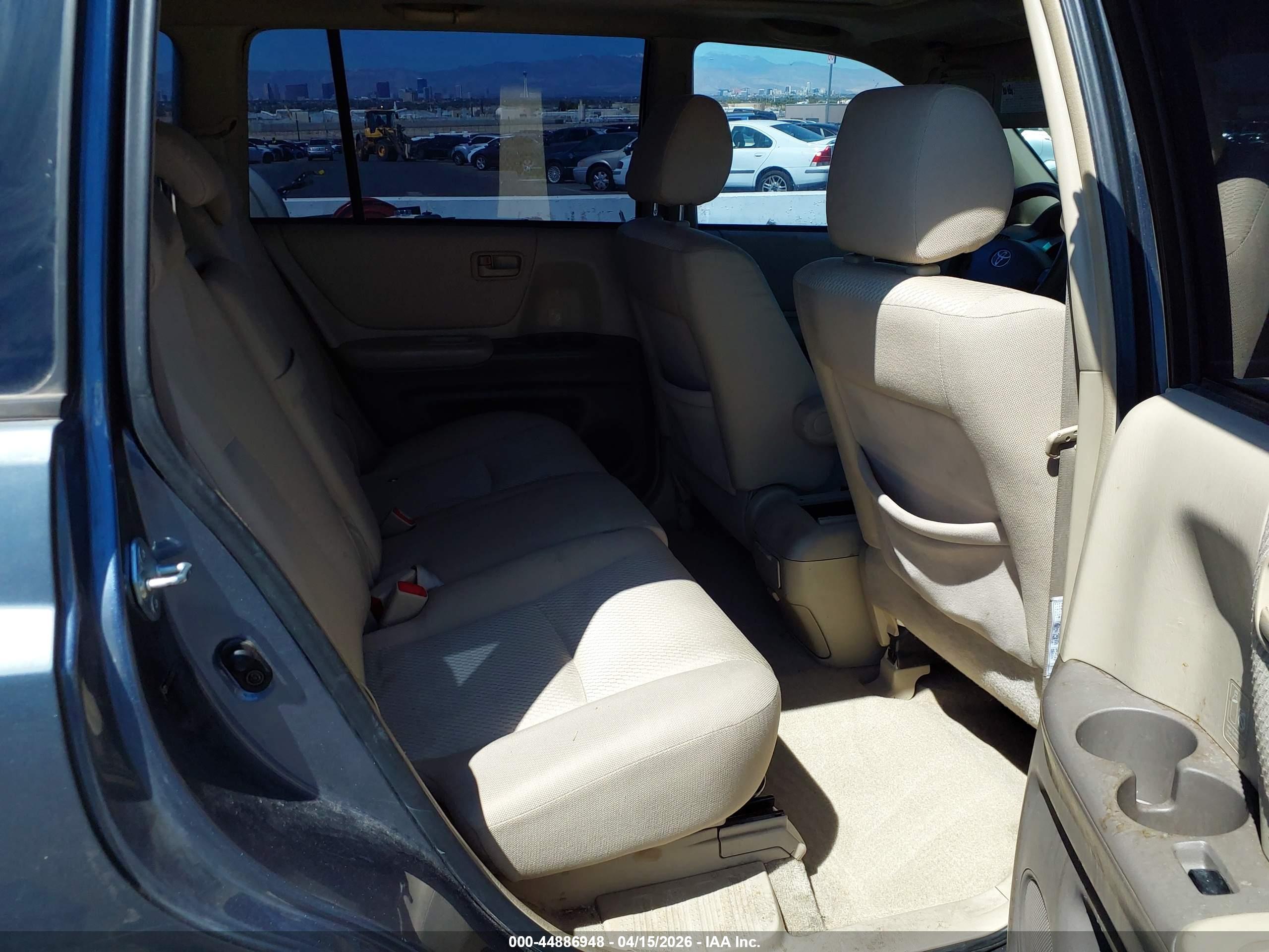 TOYOTA HIGHLANDER image 8