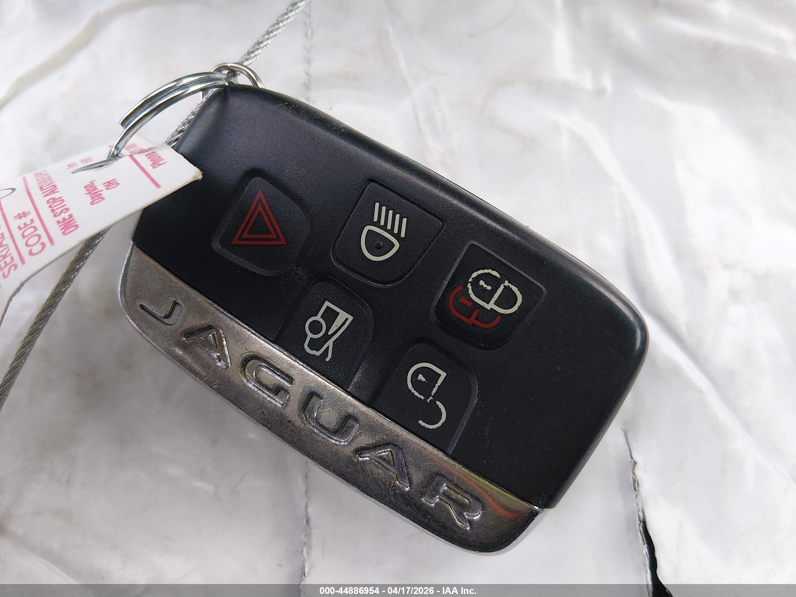 JAGUAR XE image 11