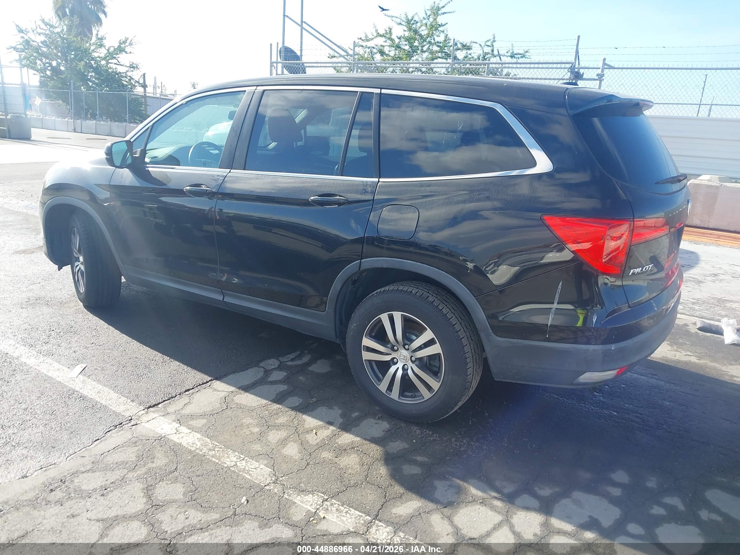 HONDA PILOT image 3