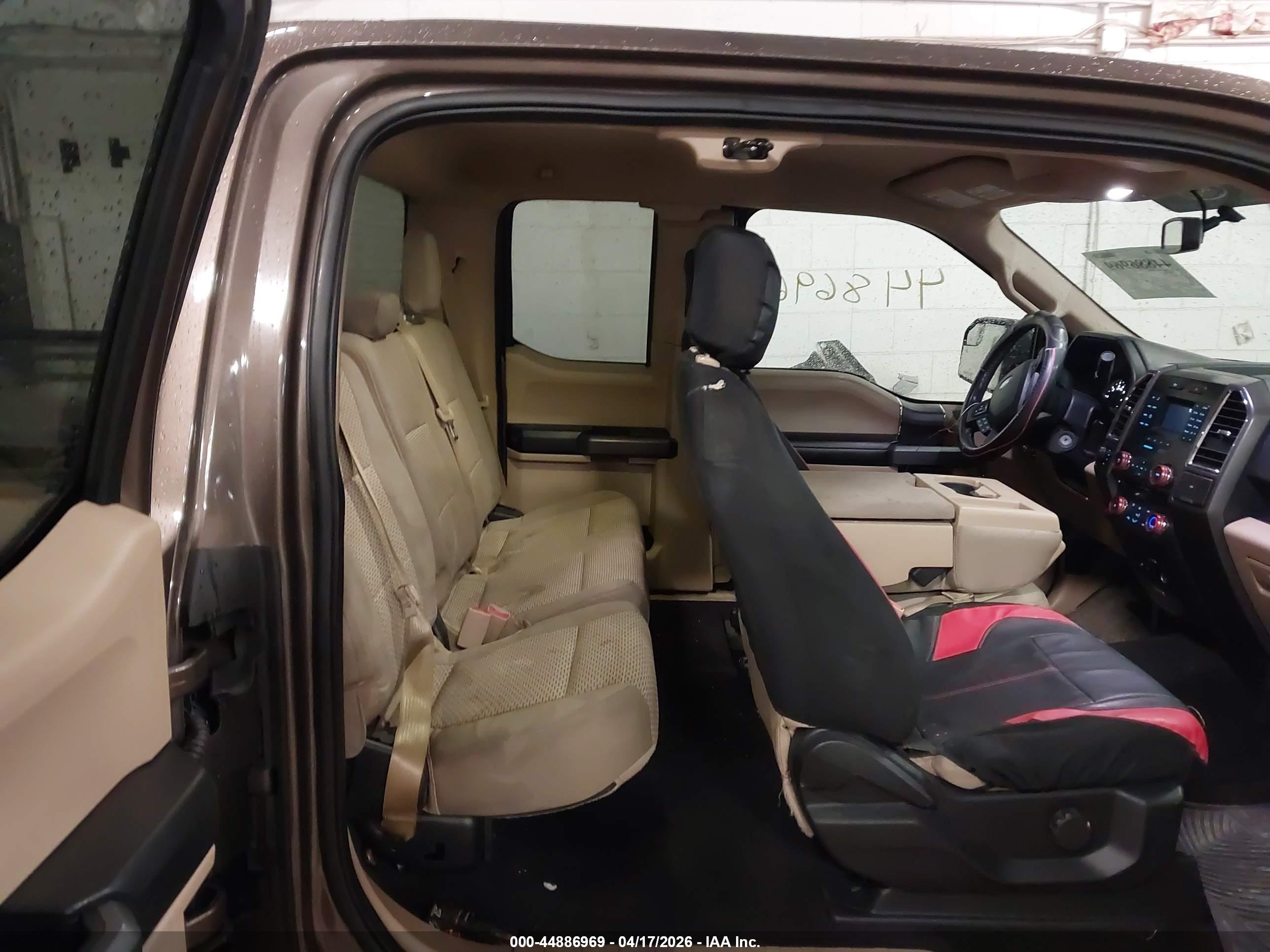 FORD F-150 image 8