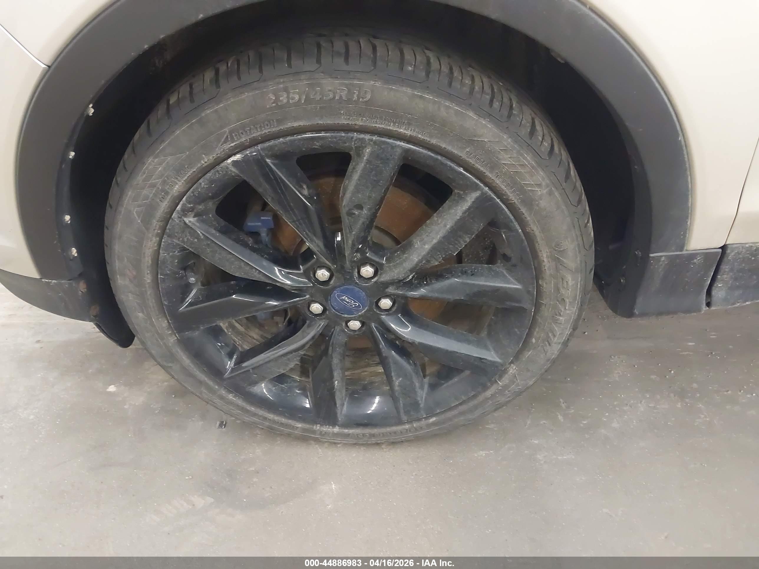 FORD ESCAPE image 6