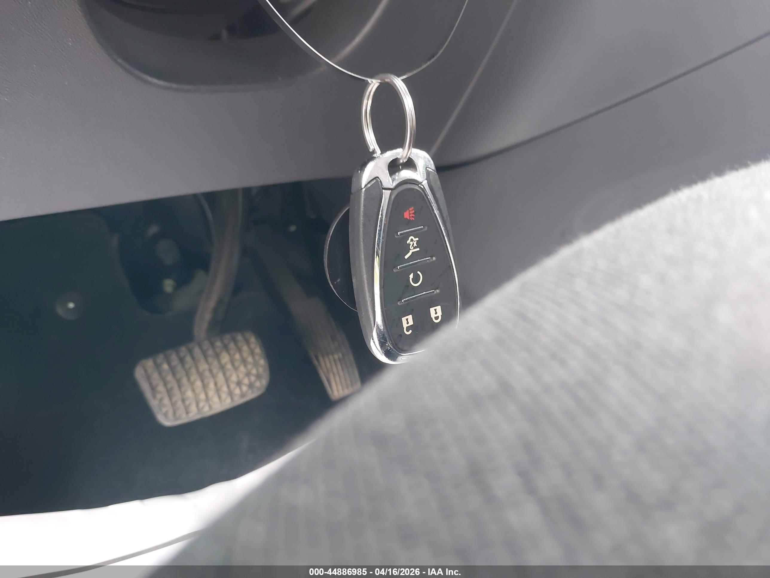 CHEVROLET EQUINOX image 11