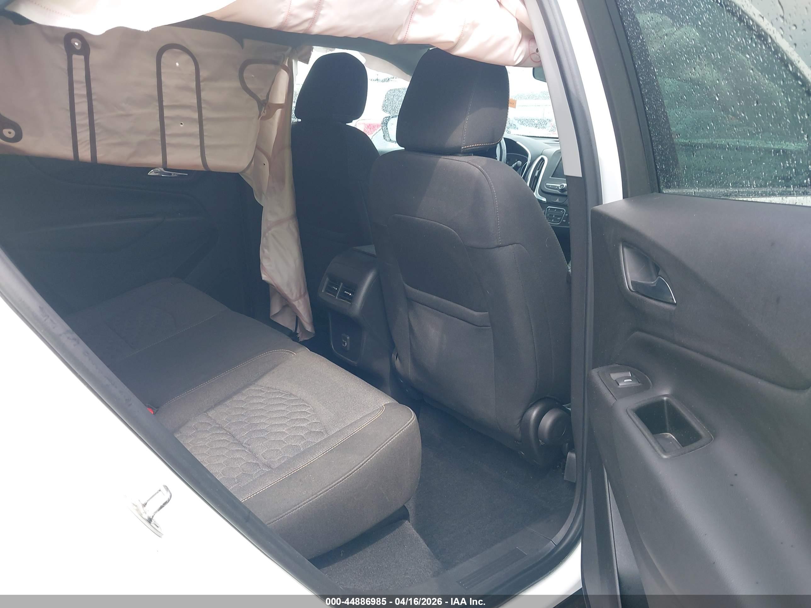 CHEVROLET EQUINOX image 8