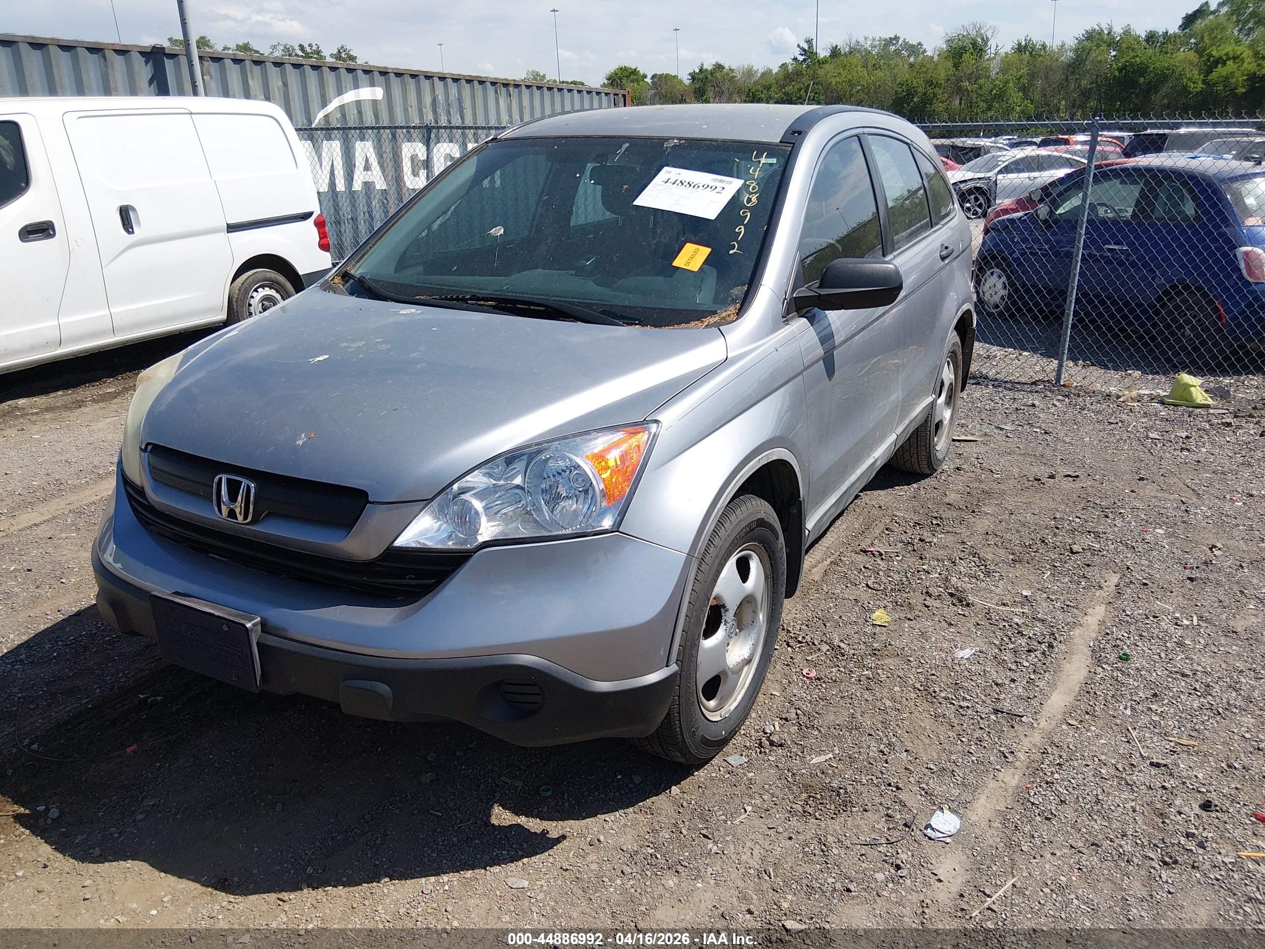 HONDA CR-V image 2