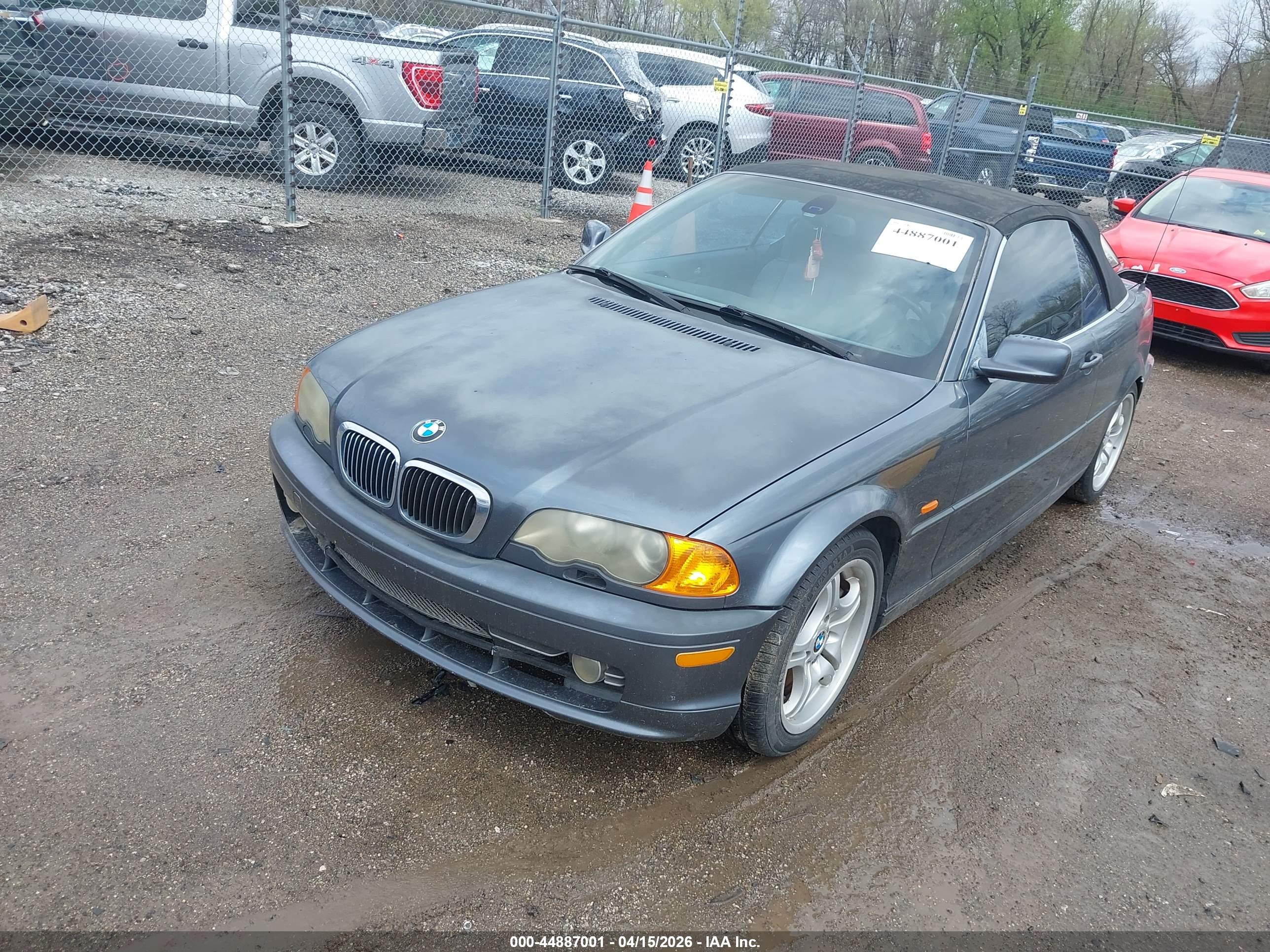 BMW 330CI image 2