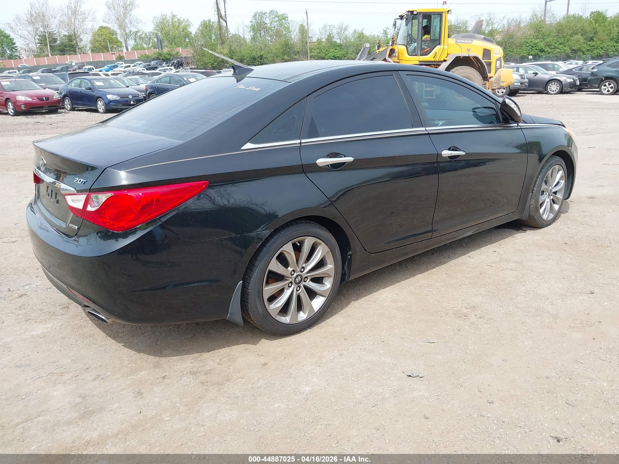 HYUNDAI SONATA image 4