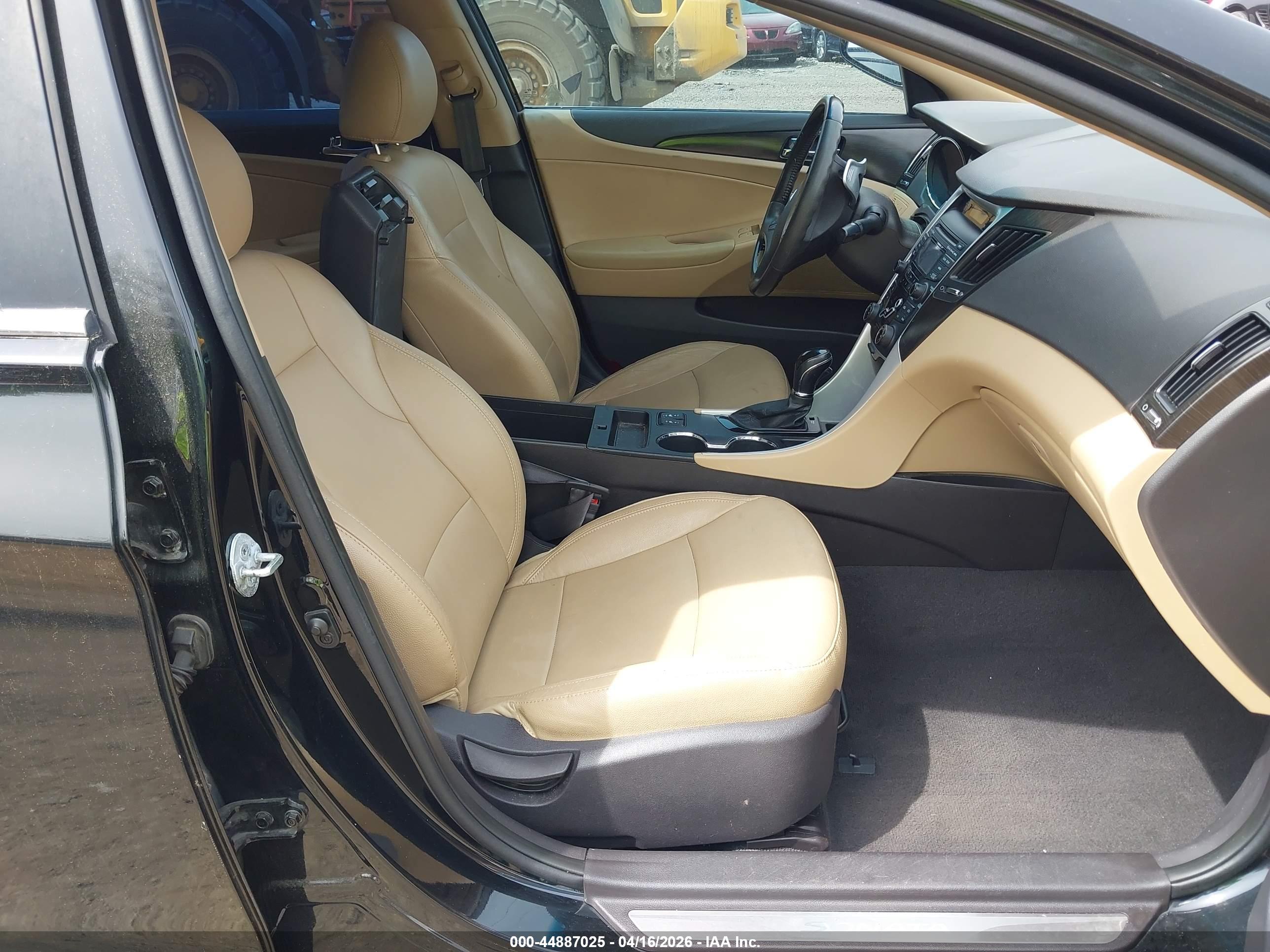 HYUNDAI SONATA image 5