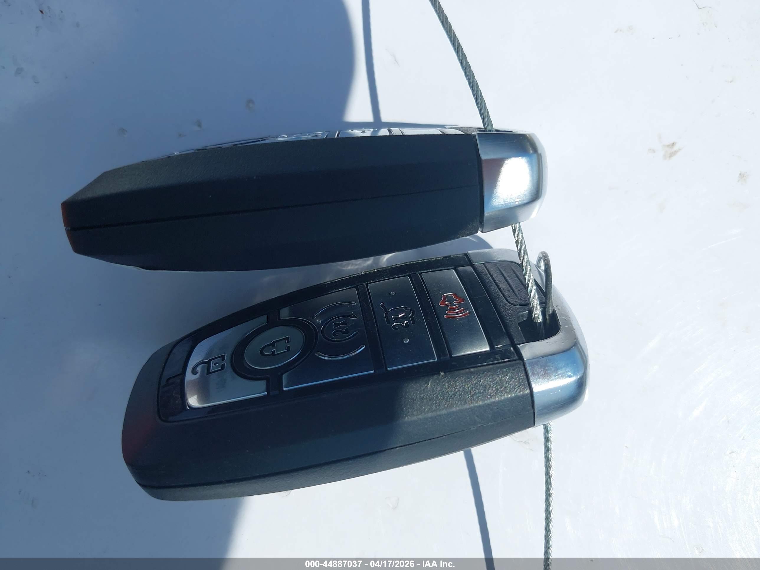 FORD EXPEDITION image 11