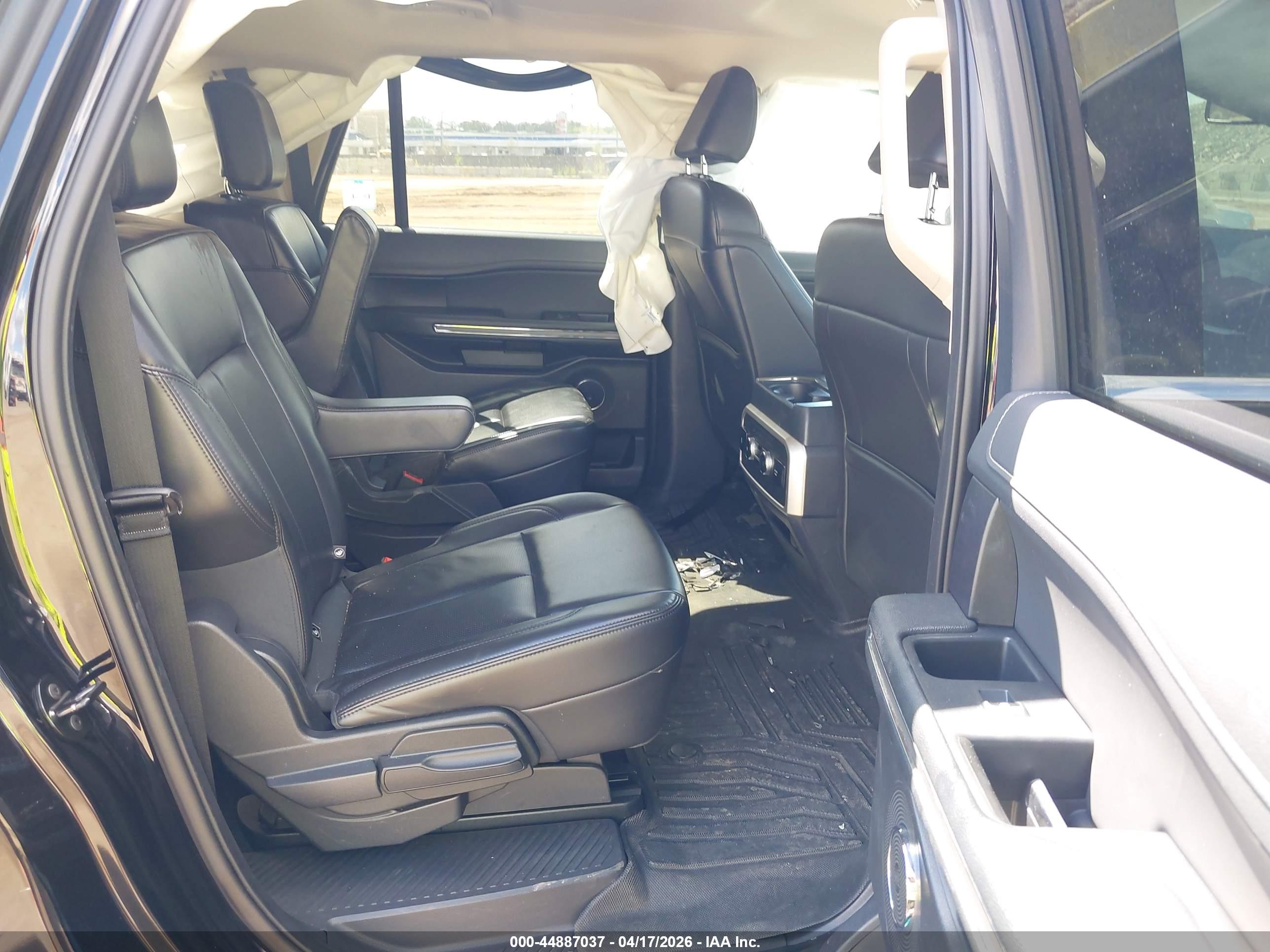 FORD EXPEDITION image 8