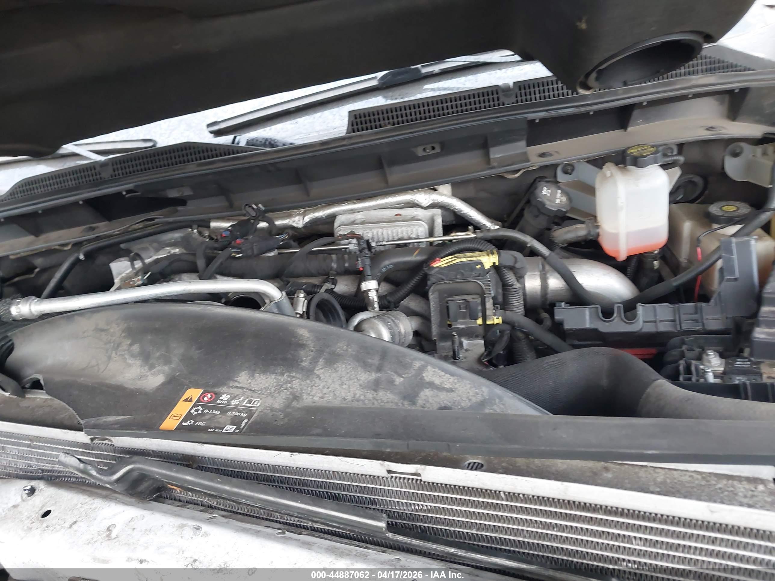 GMC SIERRA image 10
