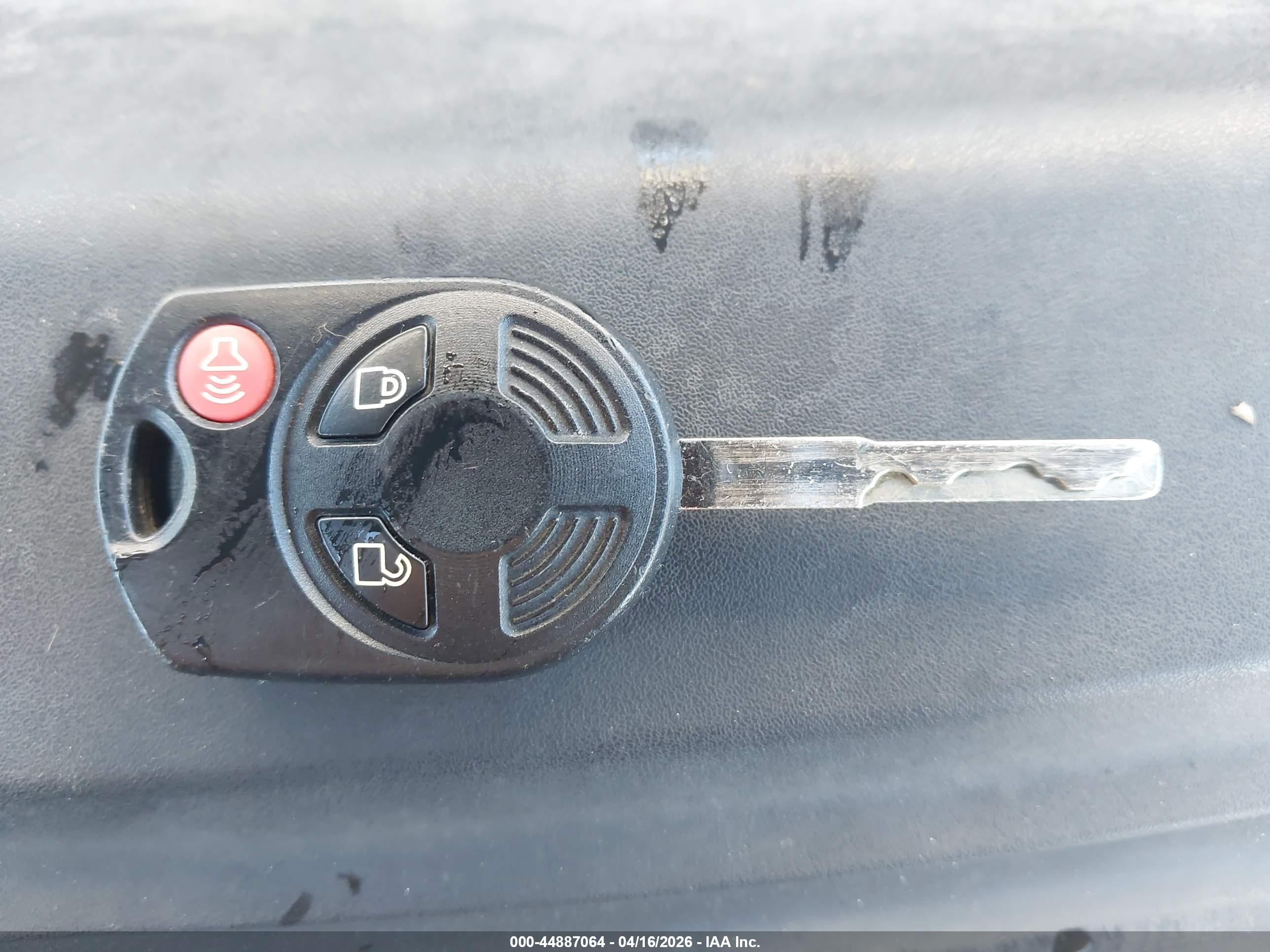 FORD ESCAPE image 11