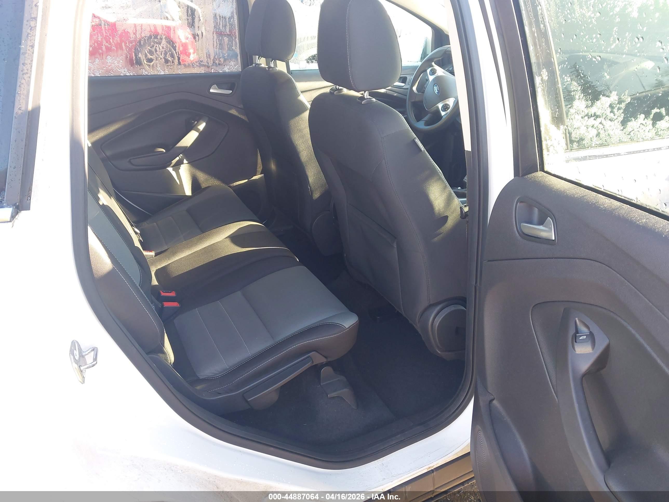FORD ESCAPE image 8