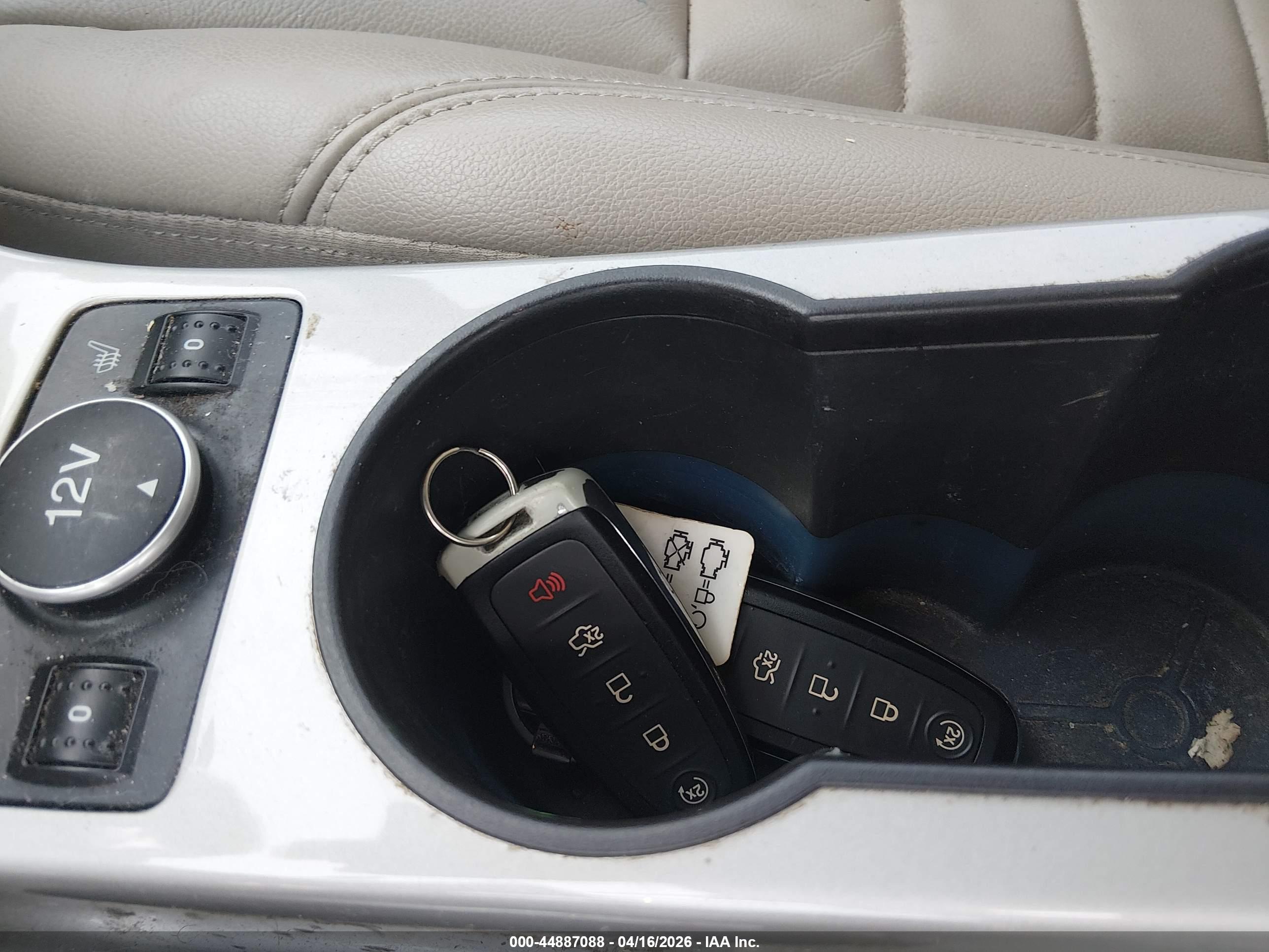 FORD C-MAX image 11