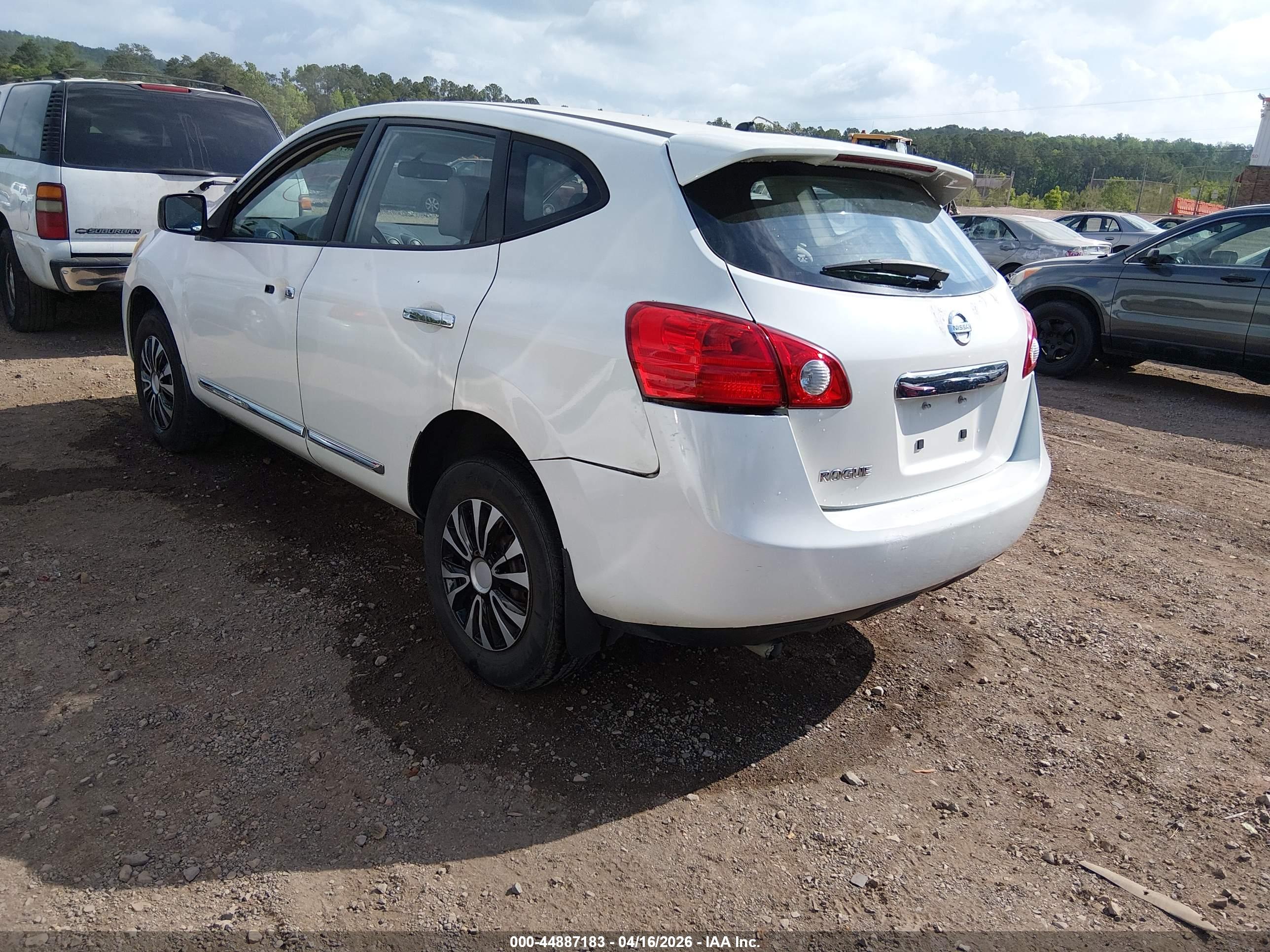 NISSAN ROGUE image 3