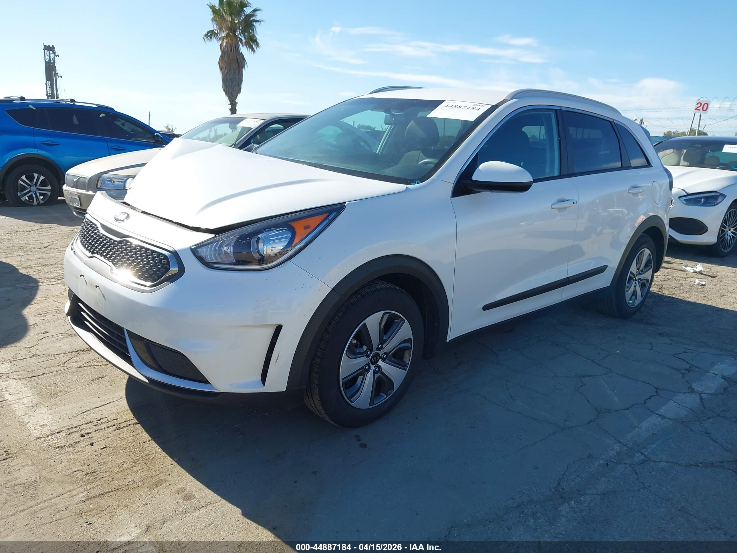 KIA NIRO image 2