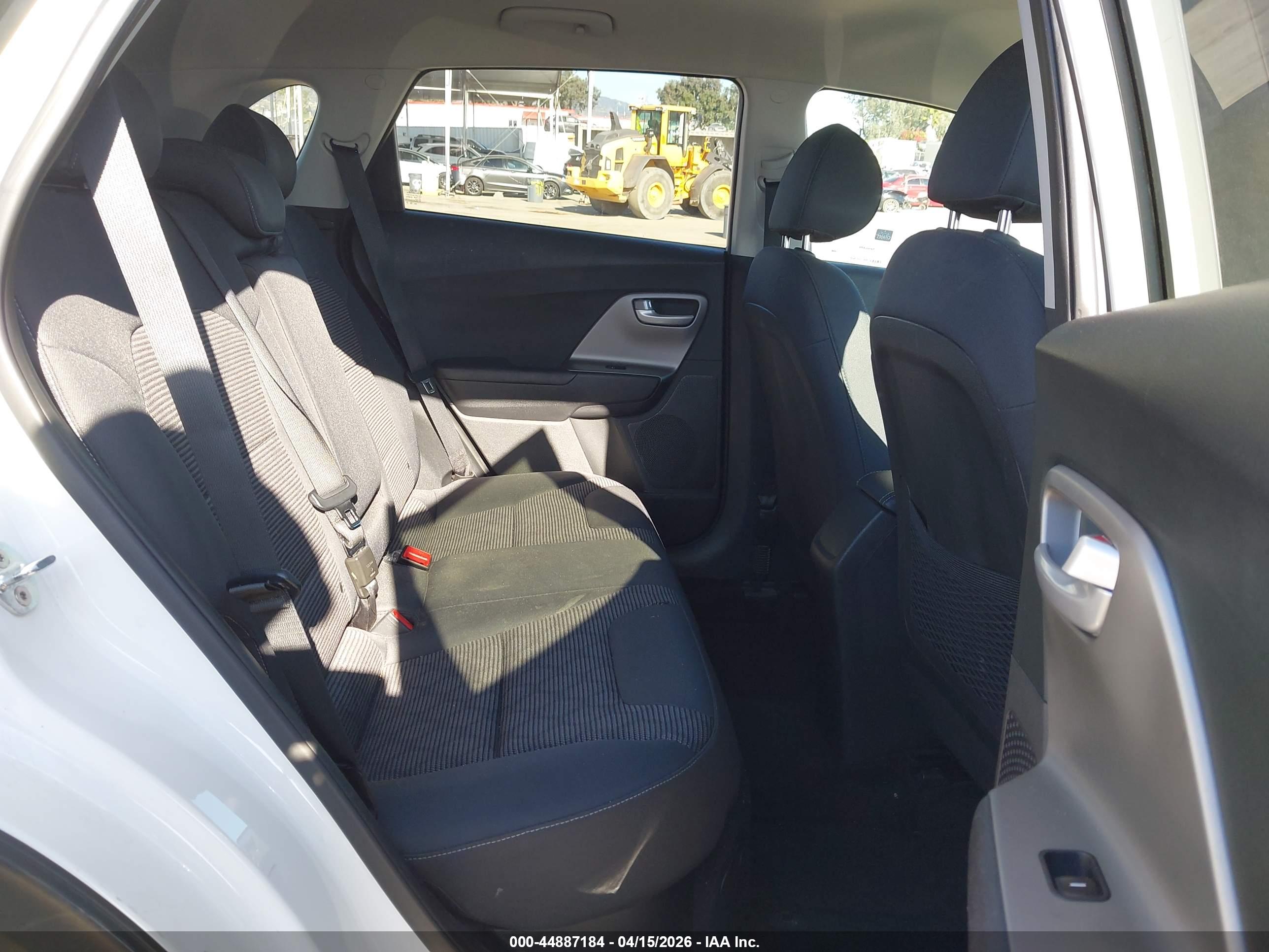 KIA NIRO image 8