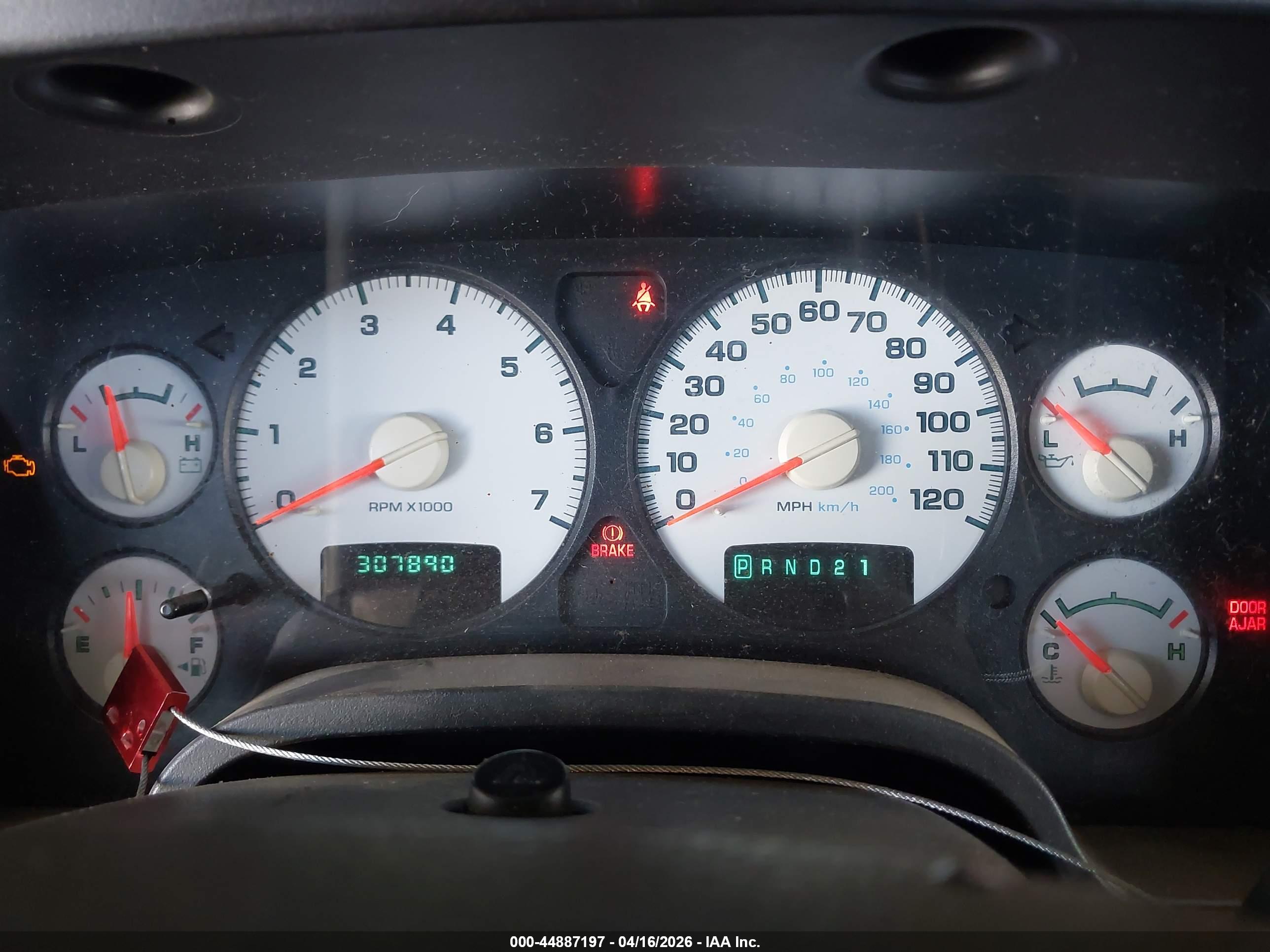 DODGE RAM image 7