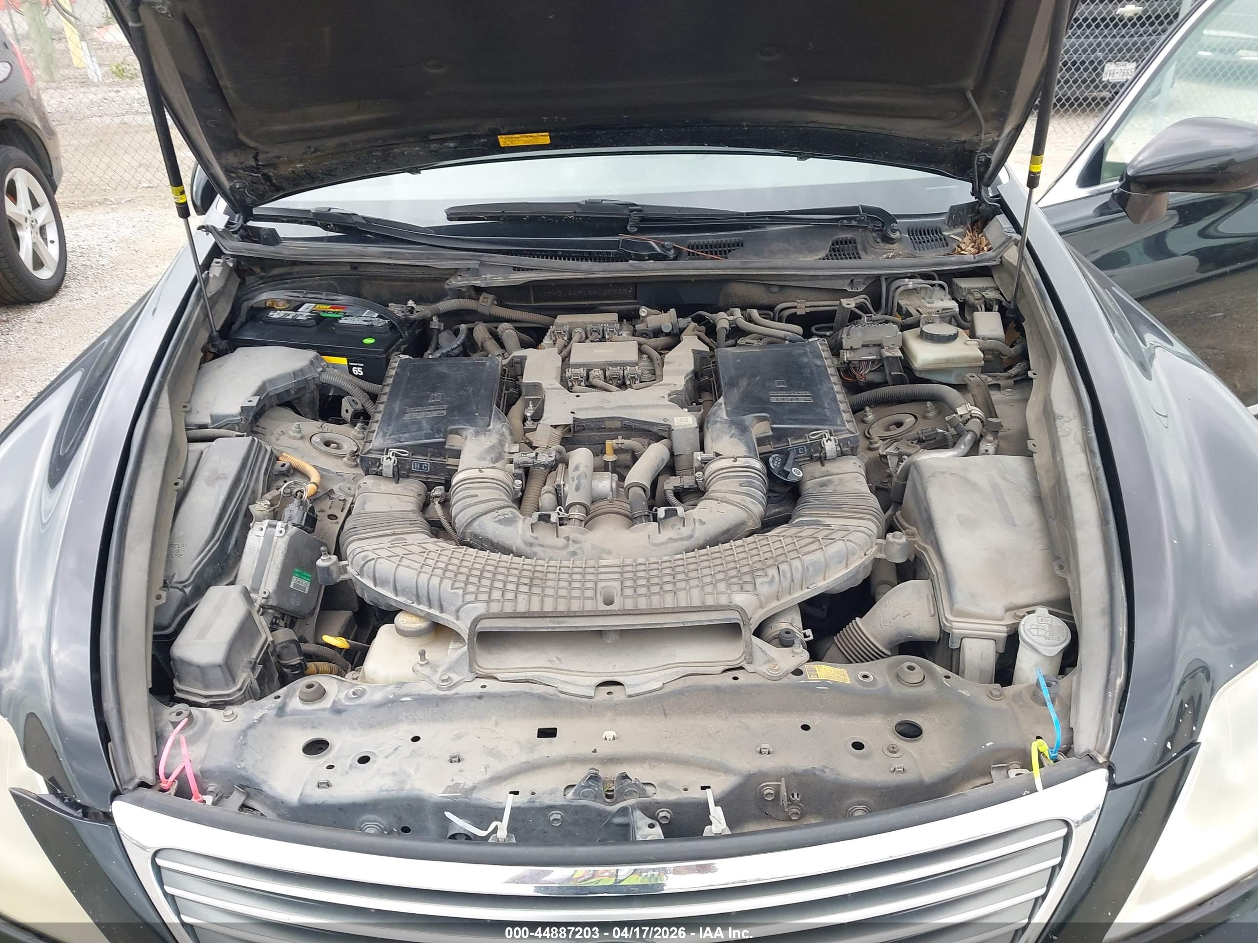 LEXUS LS image 10