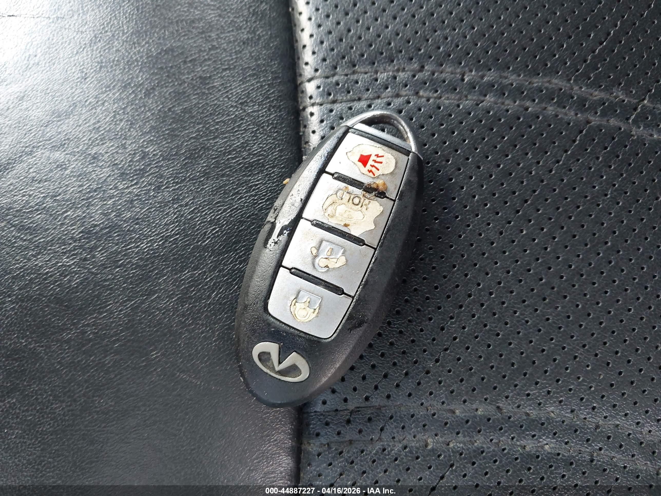 INFINITI JX35 image 11