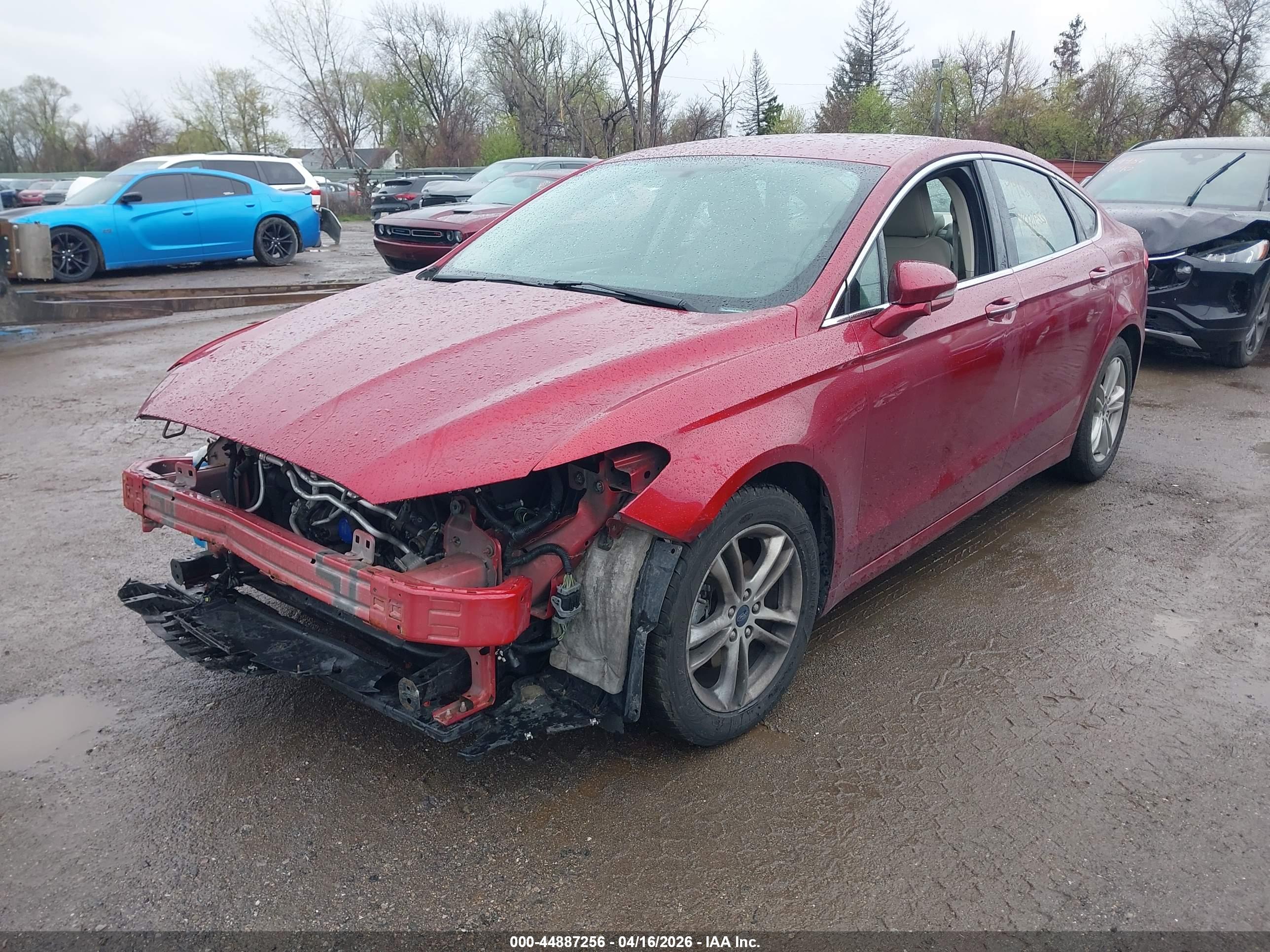 FORD FUSION image 2